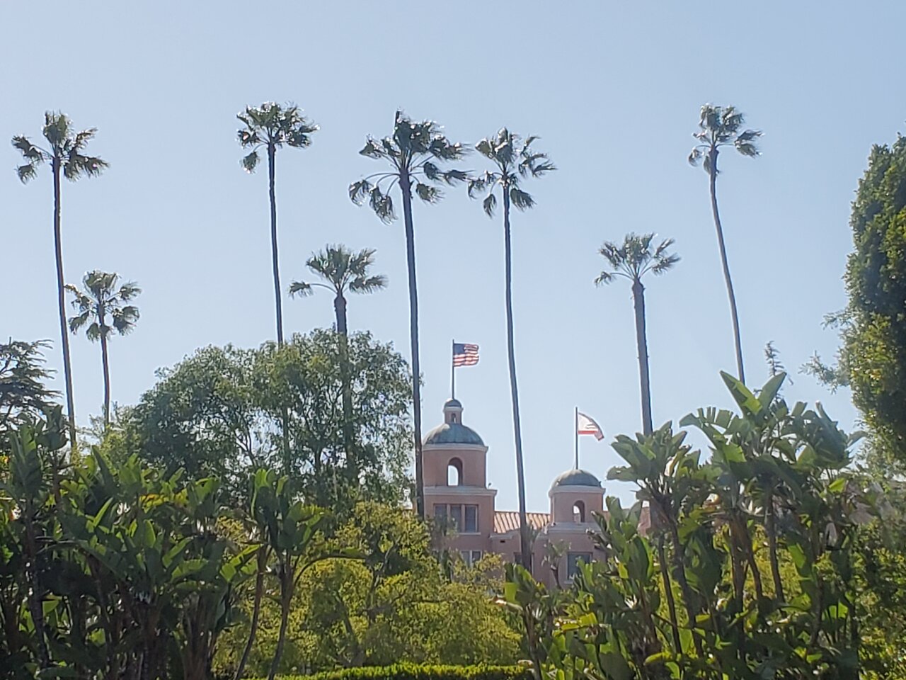 LA VIP Tour : Beverly Hills, Sunset Strip, & Hollywood Sign! - 2026 (Verified Reviews)