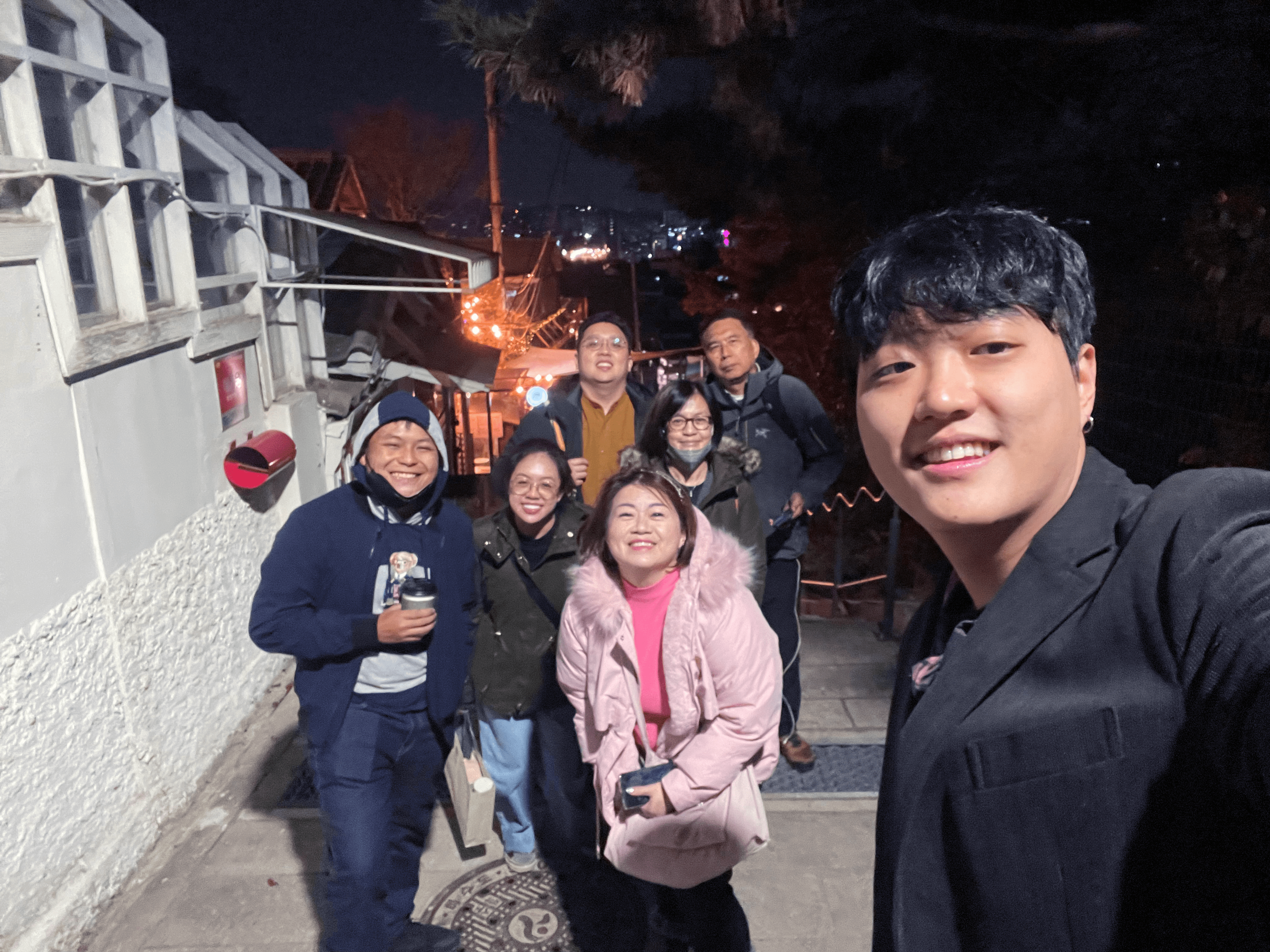 Seoul Sunset Wall Hike & Korean Dinner