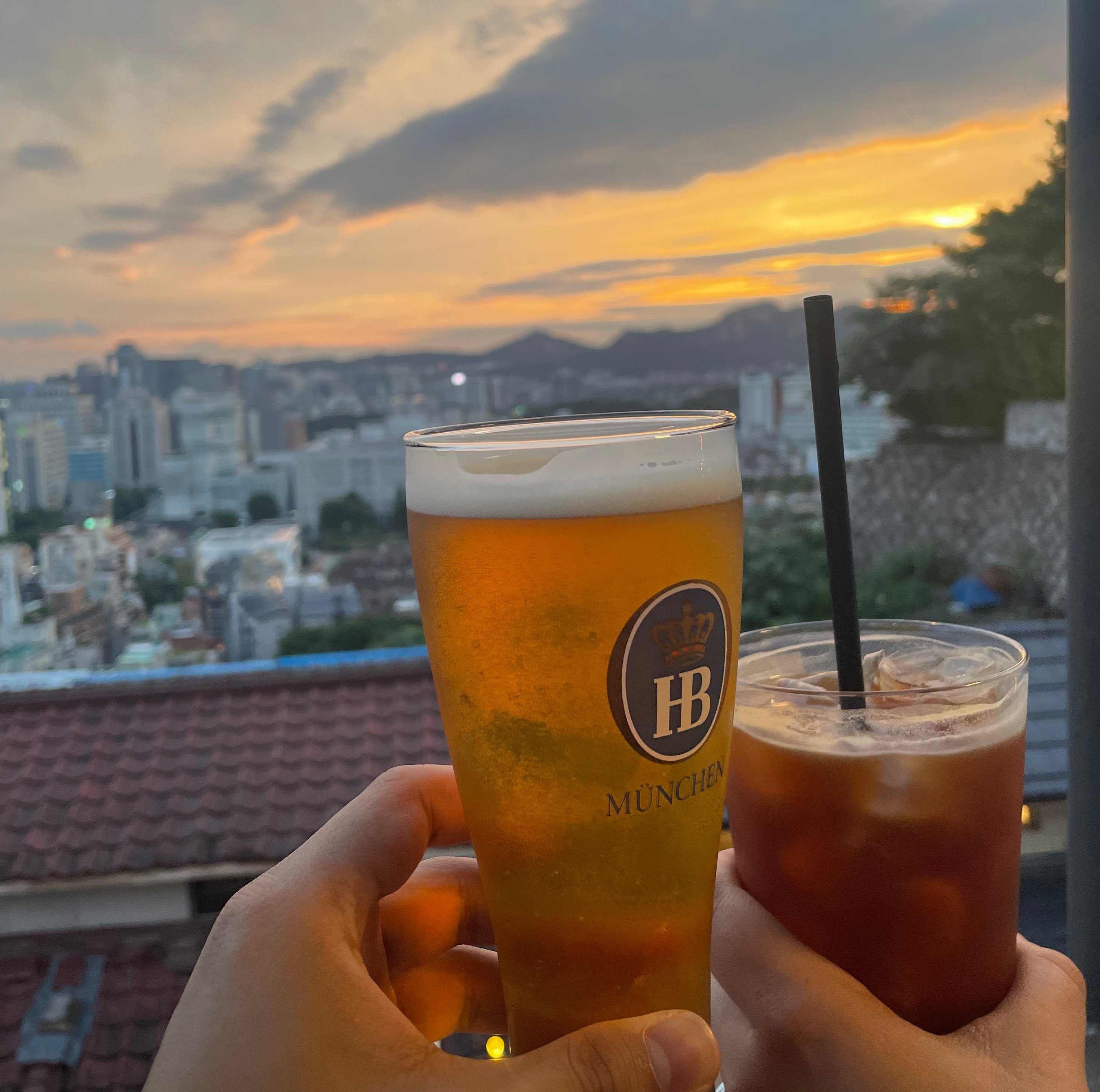 Seoul Sunset Wall Hike & Korean Dinner