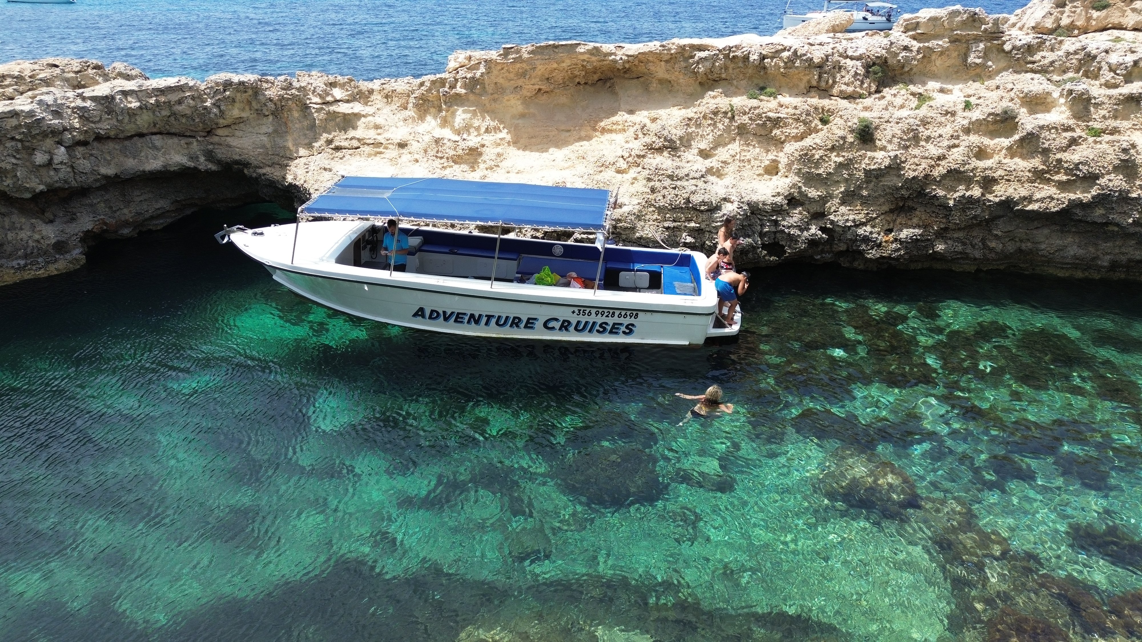 Comino Blue Lagoon, Gozo & Coastal Caves Powerboat Trip