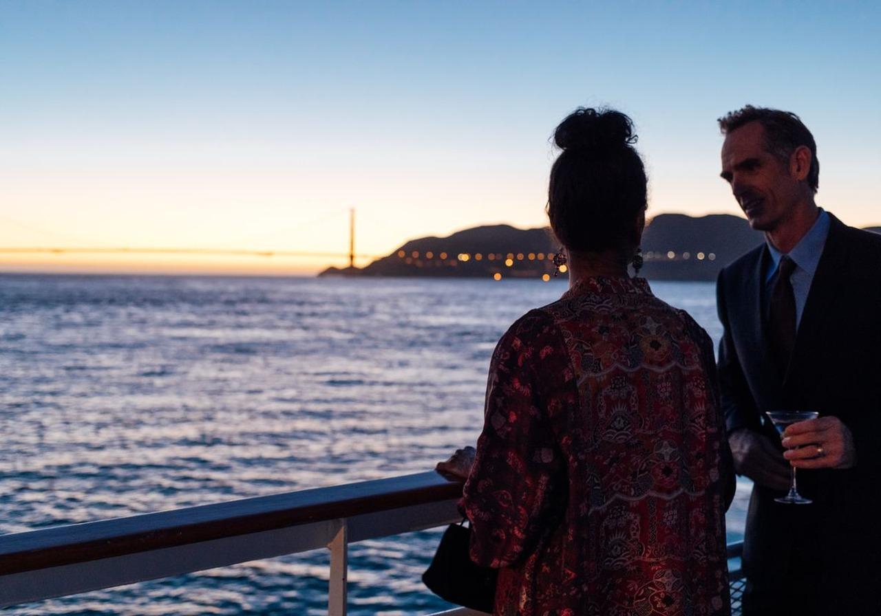 San Francisco holiday dinner cruise — image 4