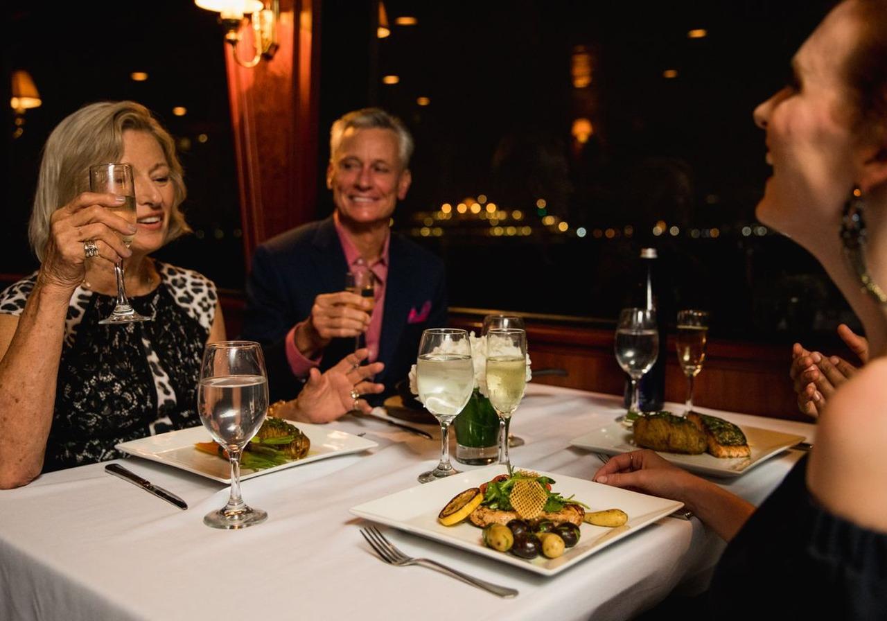 San Francisco holiday dinner cruise — image 6