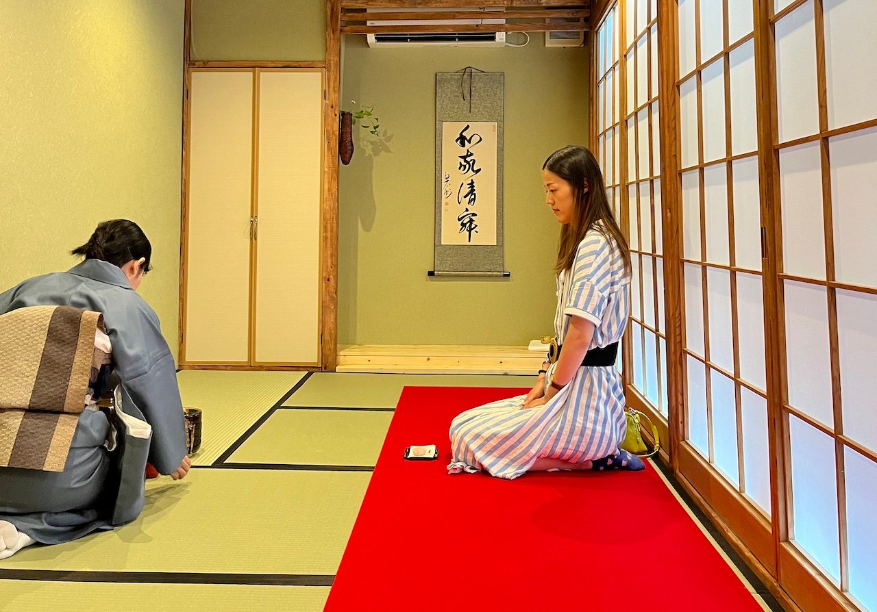 Traditional Matcha Tea Ceremony in Downtown Osaka