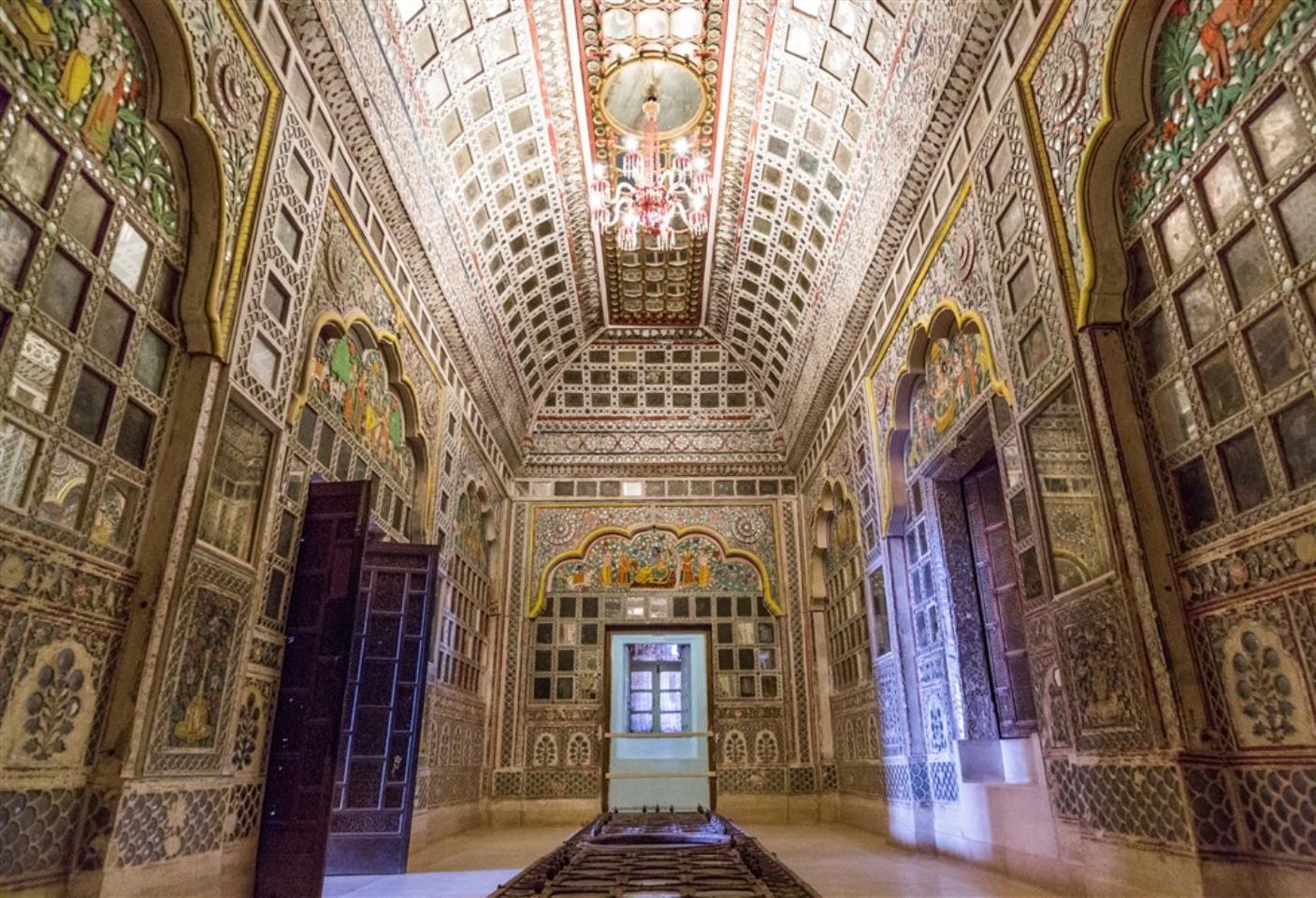 Jodhpur: Mehrangarh Fort and Jaswant Thada Guided Walk
