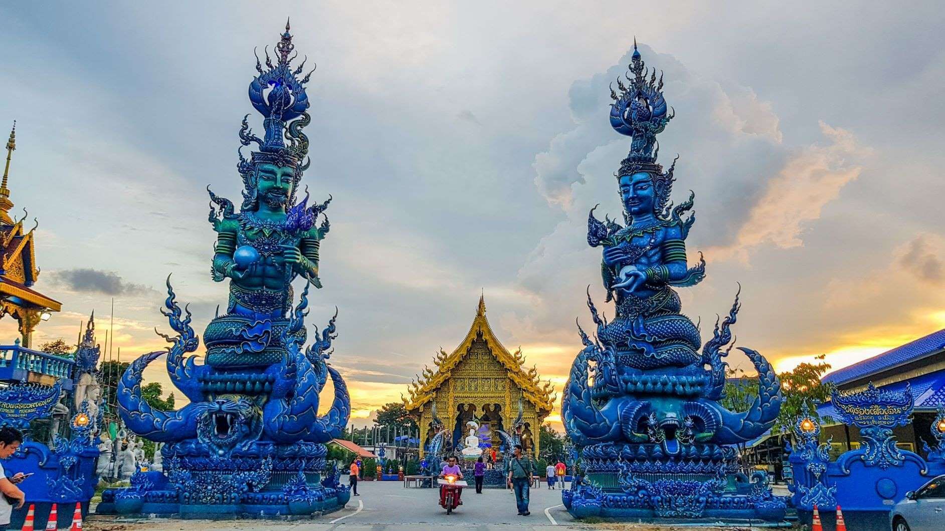 Chiang Rai Temples & Golden Triangle Full-Day Tour