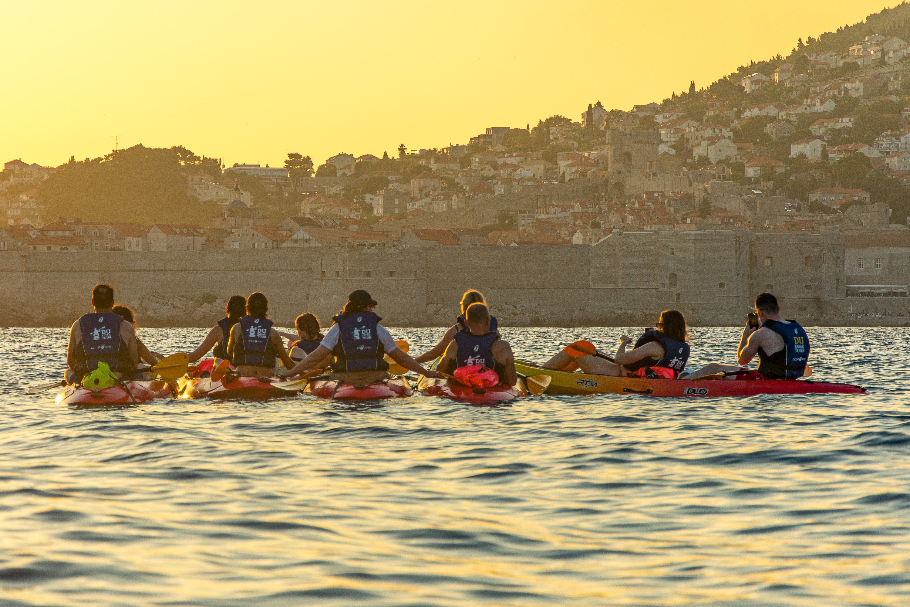 Dubrovnik Sunset Sea Kayaking Tour with Wine