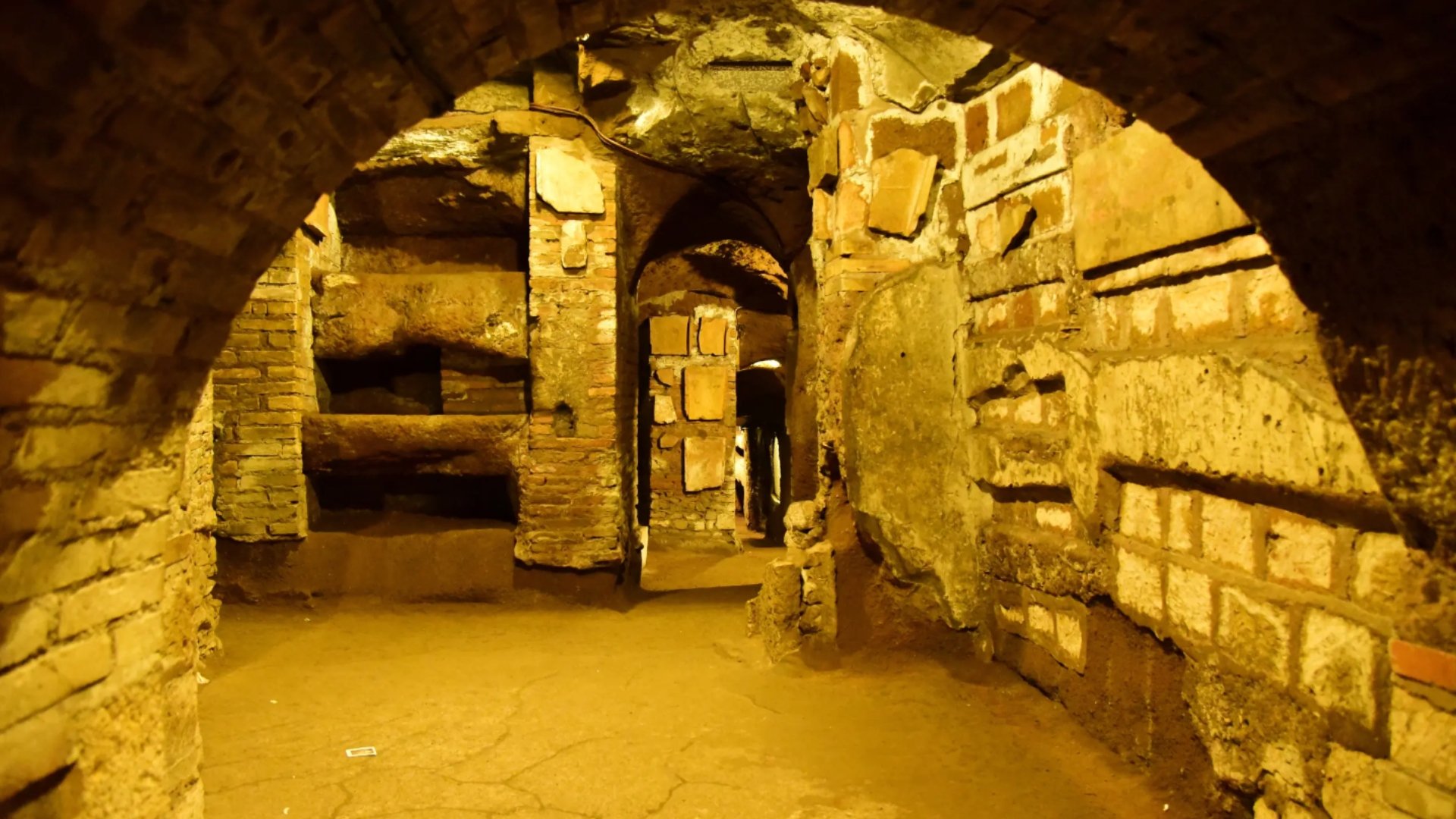 Appian Way golf cart tour Rome catacombs electric cart — image 1