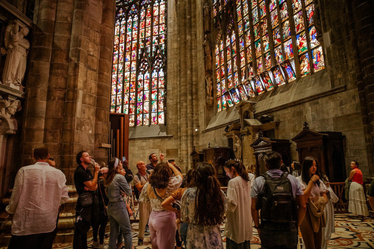 Milan Duomo & Rooftop Semi-Private Fast-Track Tour