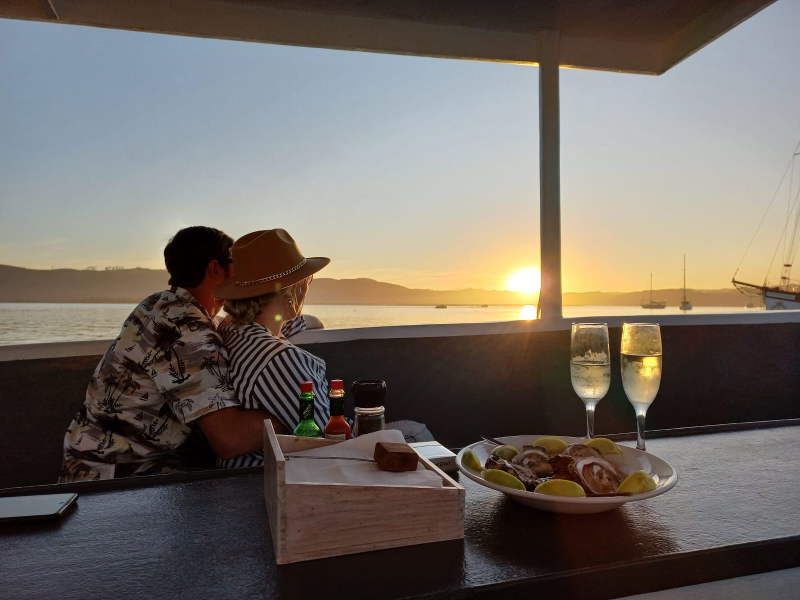 Knysna Sunset Cruise with Wine & Oysters