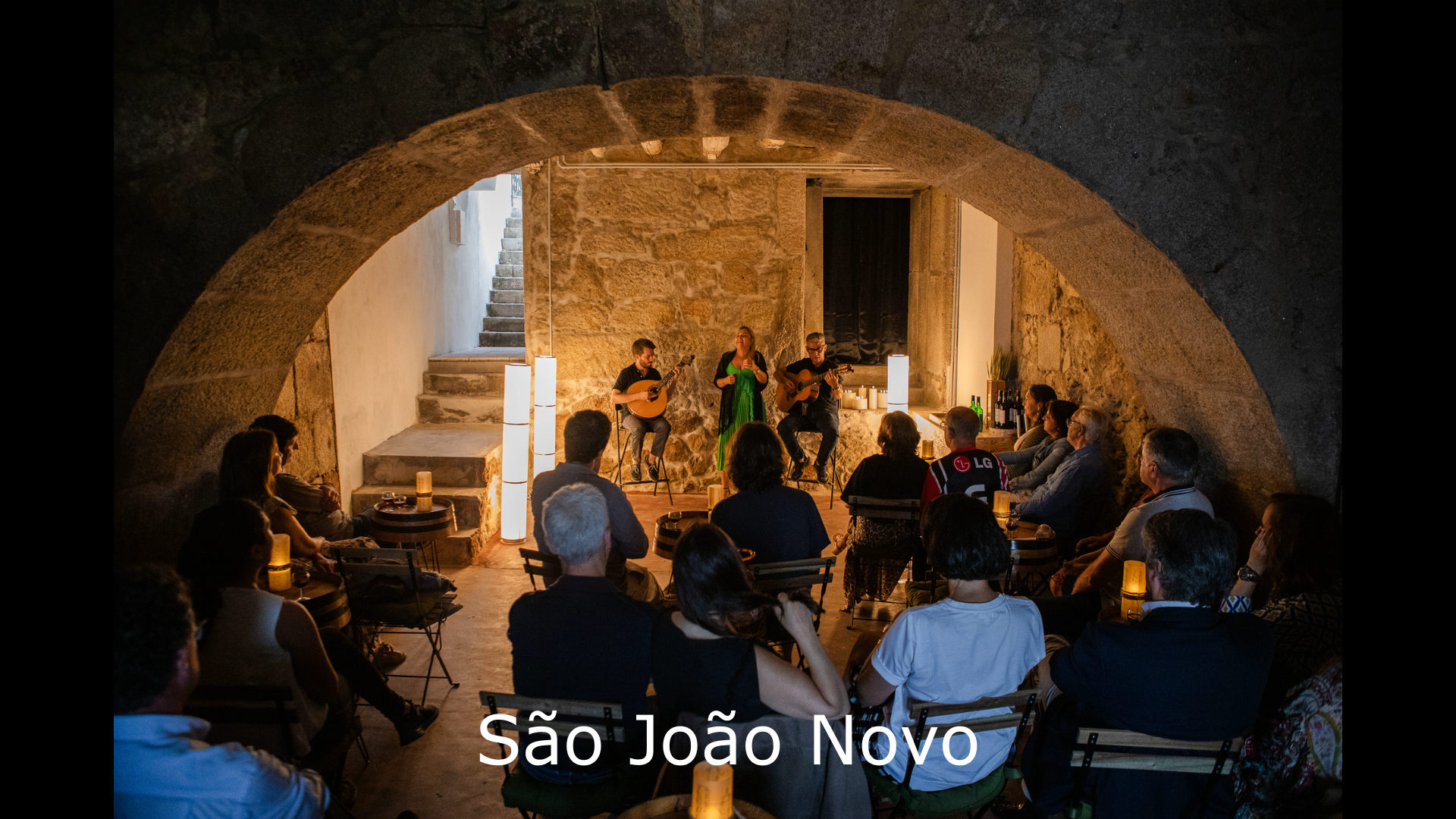 Porto fado show, fado house interior and Portuguese guitar — image 1
