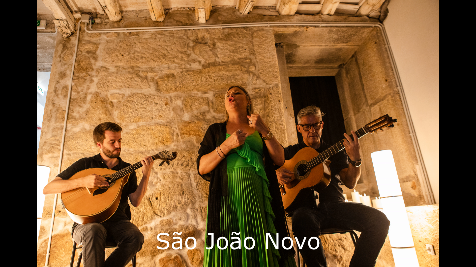 Porto fado show, fado house interior and Portuguese guitar — image 5