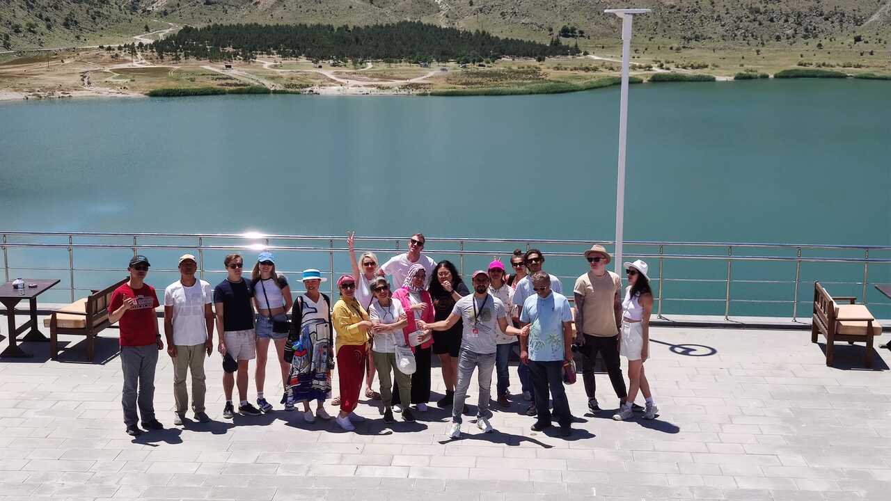 Cappadocia Green Tour: Derinkuyu Underground City, Ihlara Valley Hike & Lunch