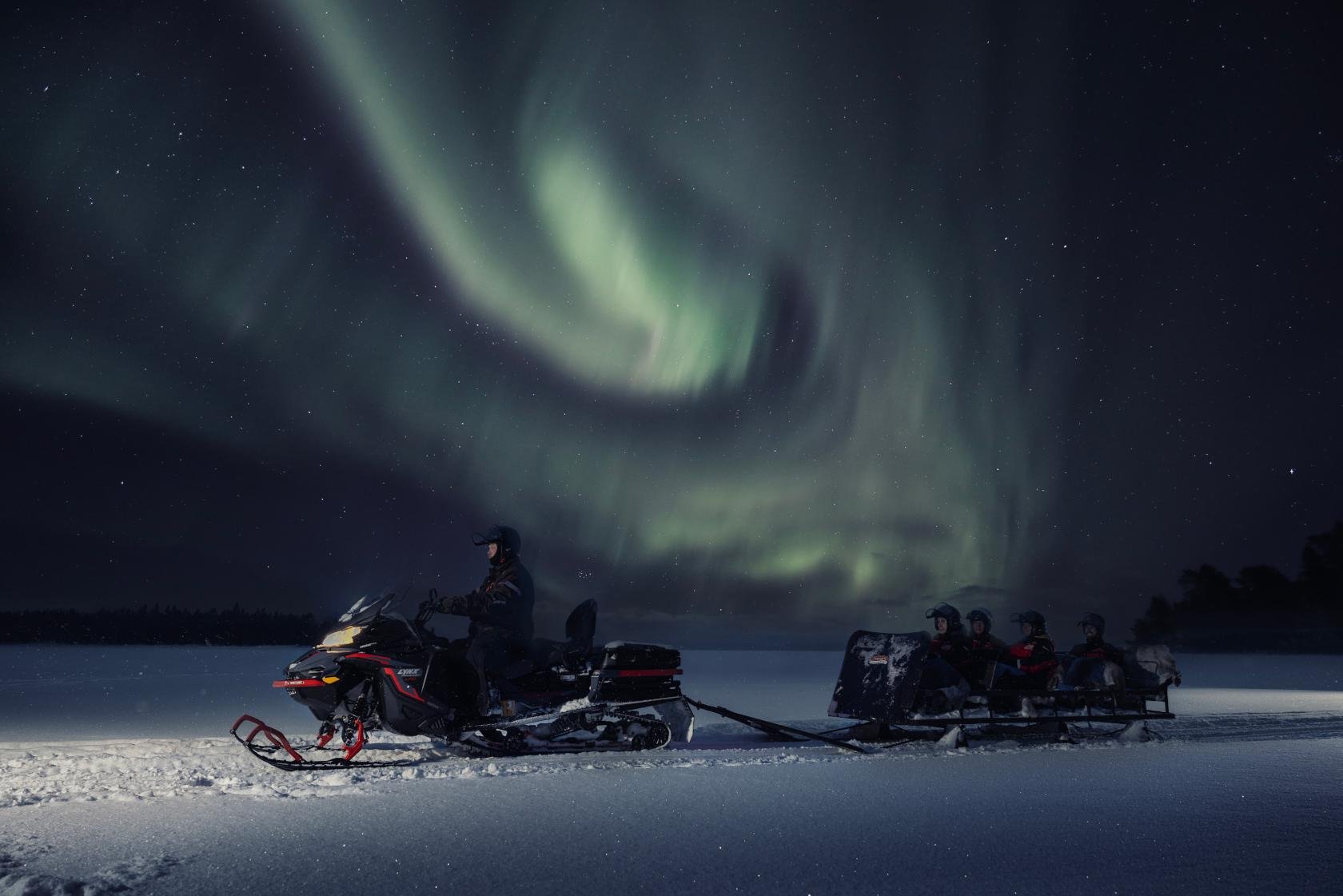 Ruka Starlight Sledge Safari & Northern Lights Hunt
