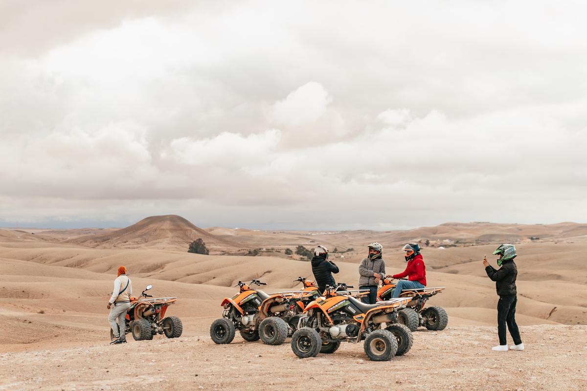 Agafay Desert Overnight: Dinner, Live Show & Stargazing from Marrakech