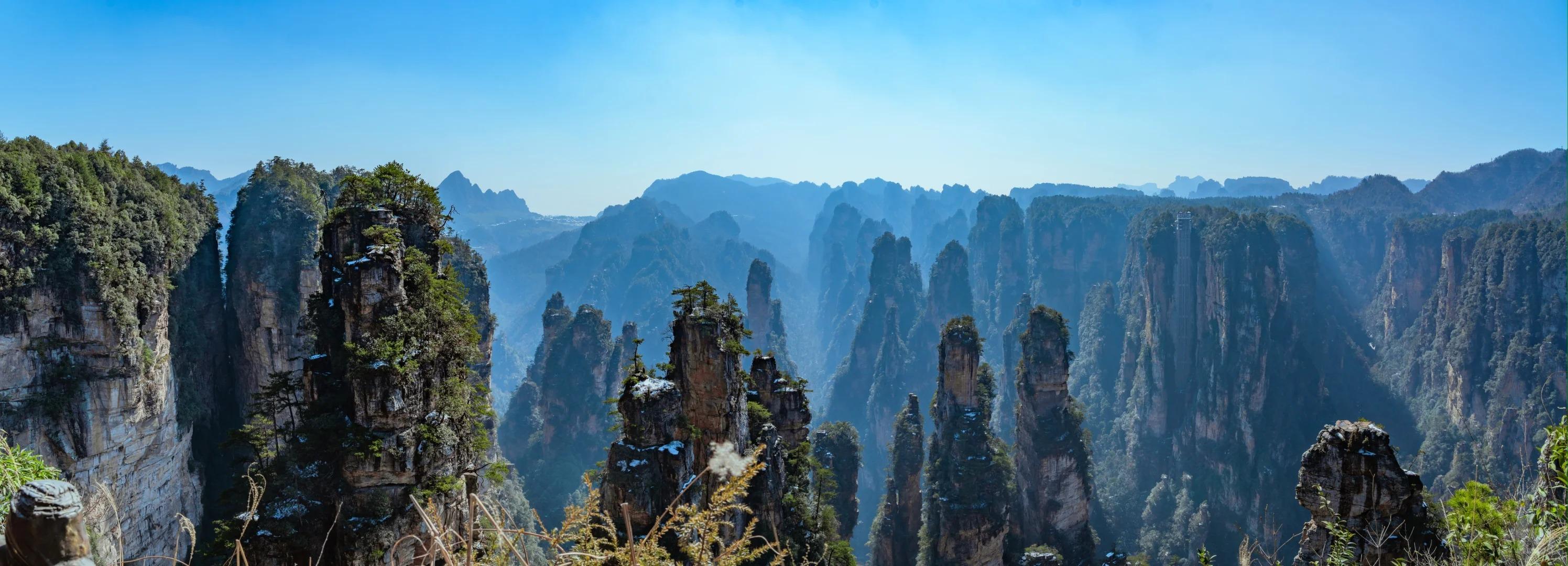Zhangjiajie 1–2 Day Group Tour: Avatar Mountains, Glass Bridge & Tianmen