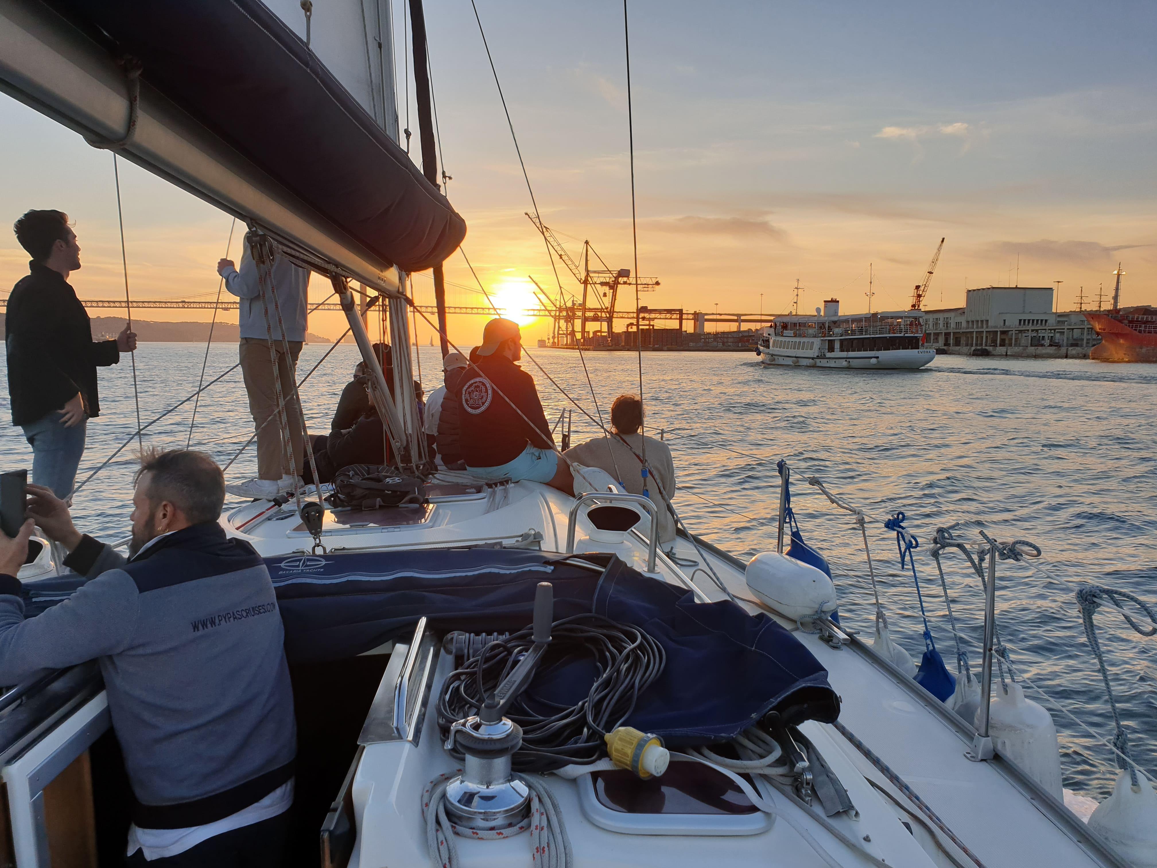 Lisbon Tagus River Sailing Cruise with Wine (Day or Sunset)