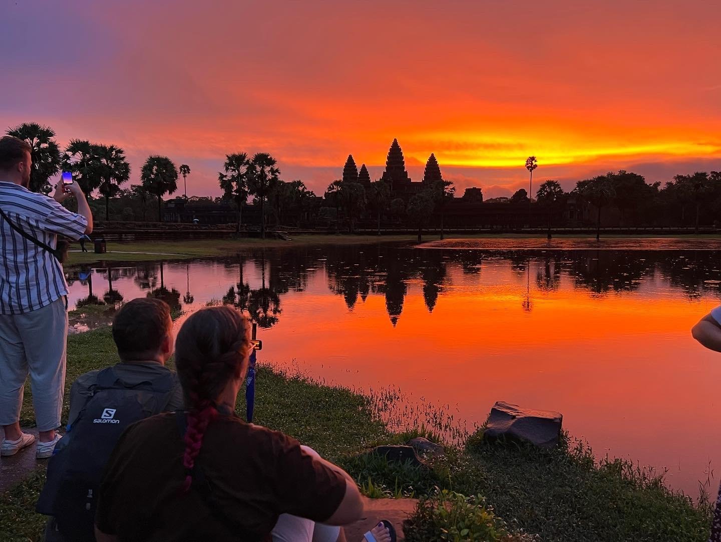 Angkor Wat Sunrise Cycling Expedition with Lunch