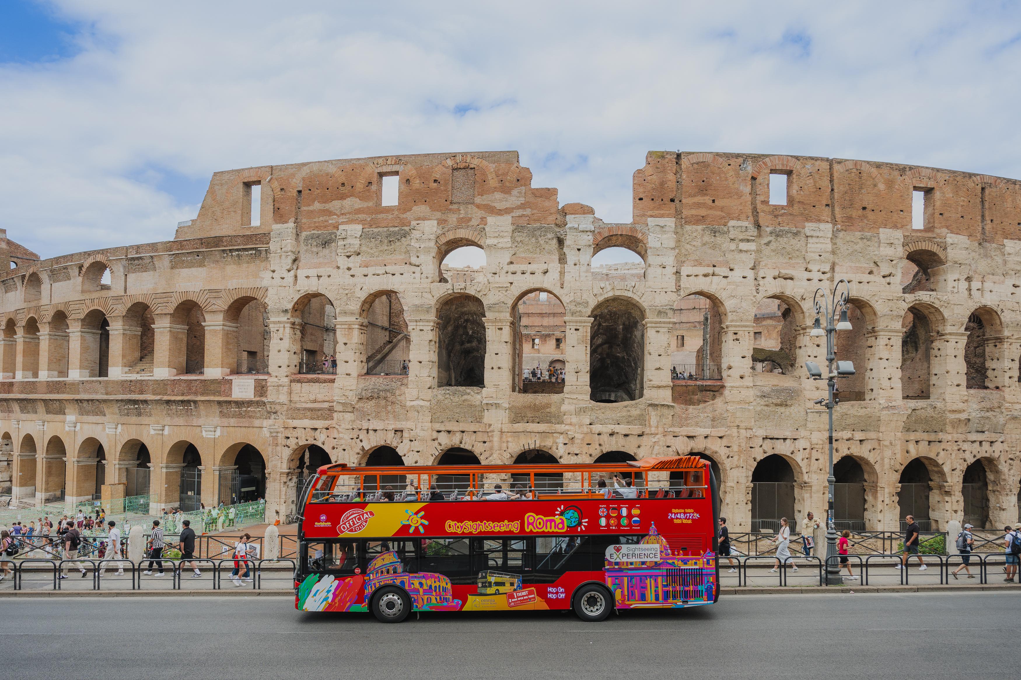 Rome Hop-On Hop-Off Bus Tour with Audio Commentary