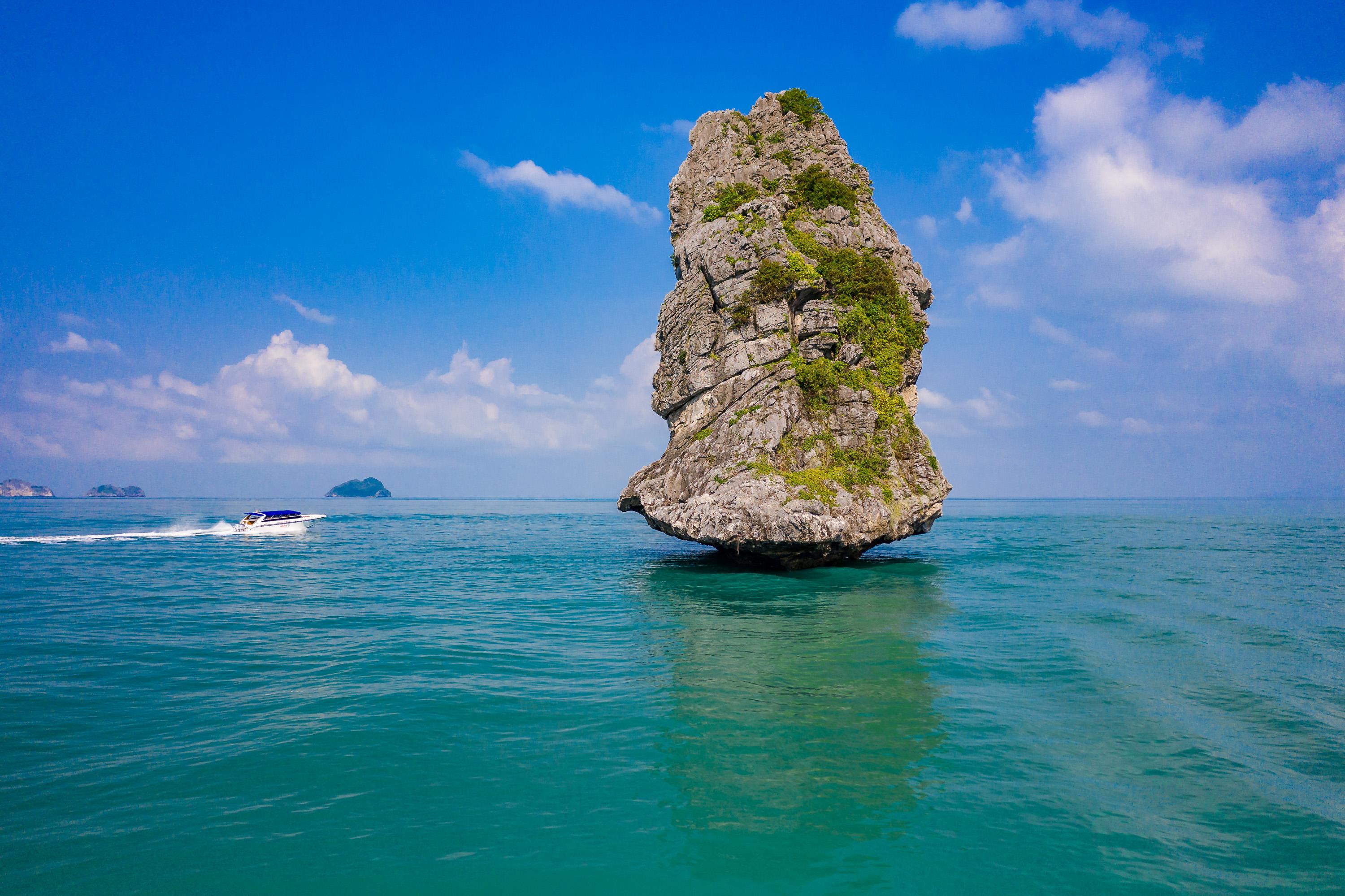 Ang Thong Marine Park Small-Group Speedboat Tour