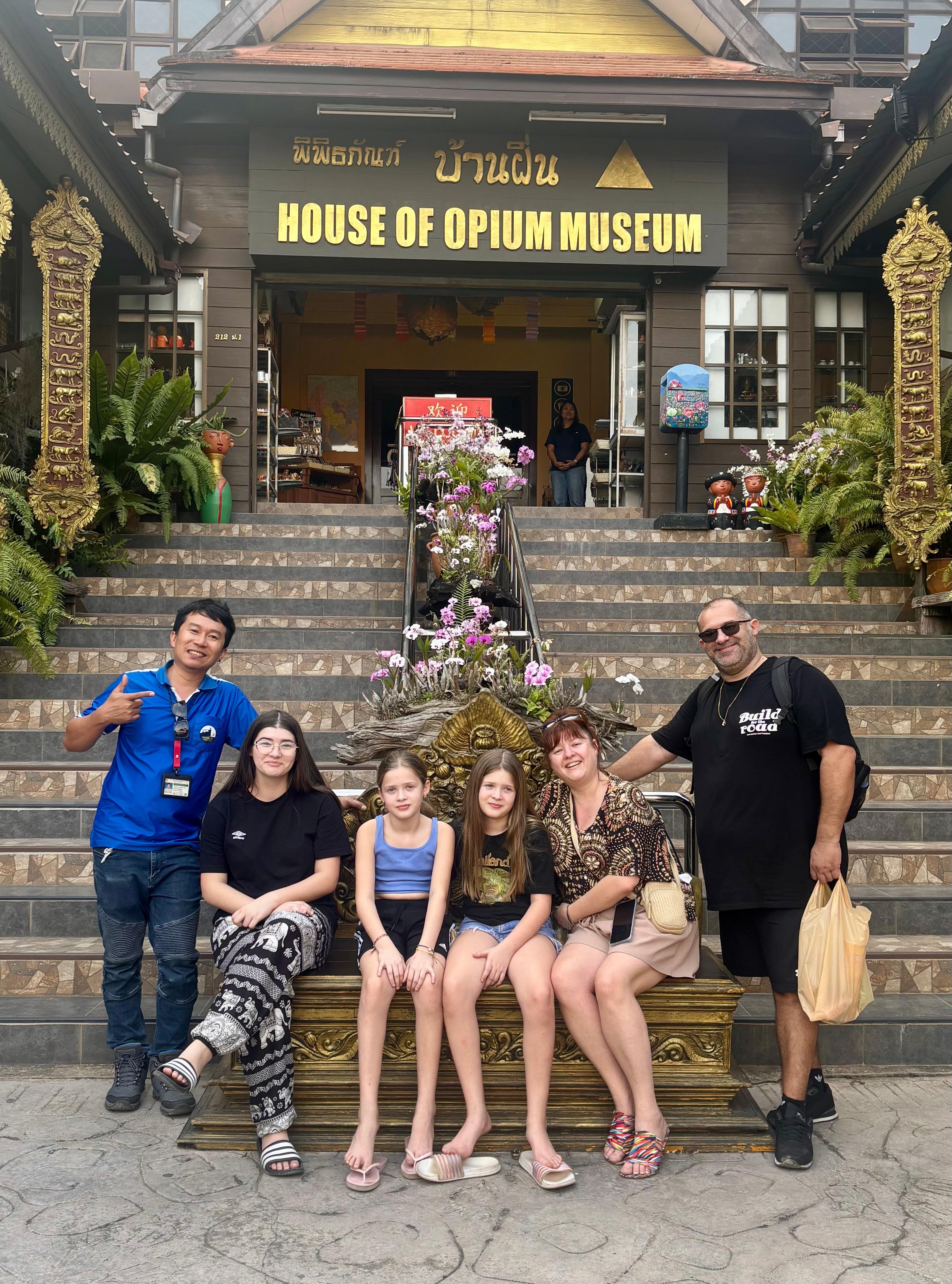 Chiang Rai: Golden Triangle & 7-Landmark Guided Day Tour