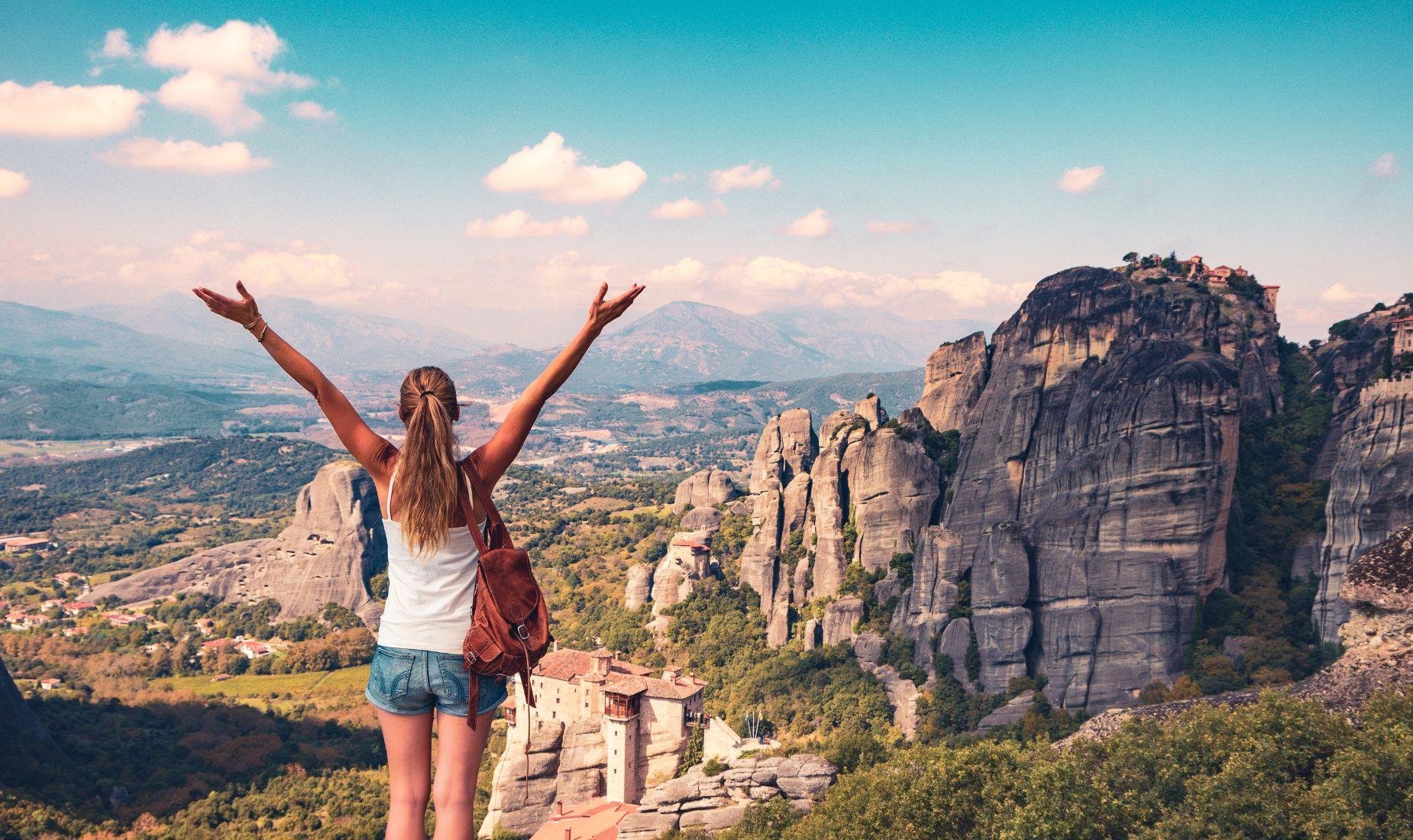 Meteora Sunset Tour: Monasteries, Caves & Golden Hour Views