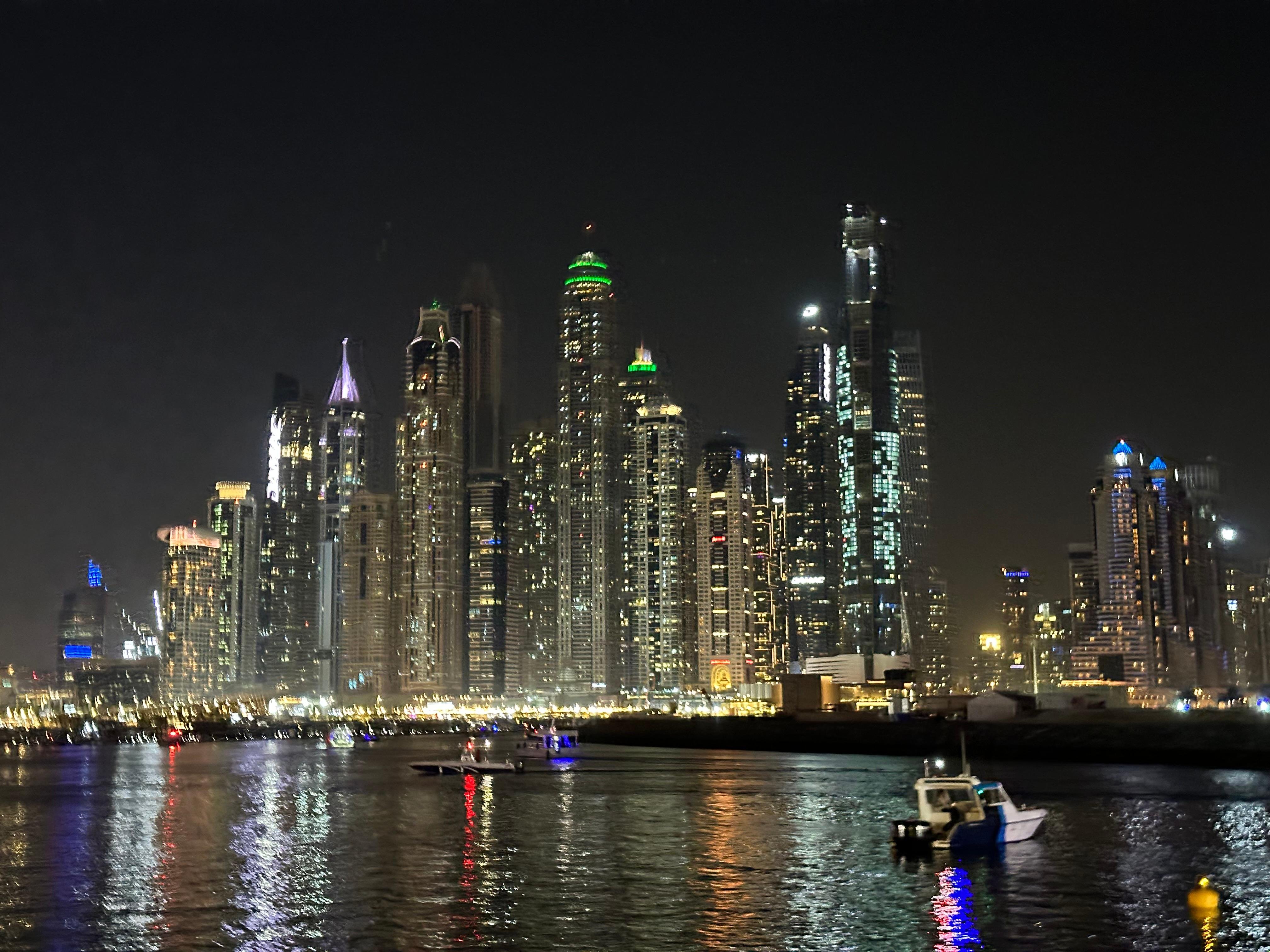 Dubai Luxury Yacht Cruise with Optional Live BBQ & Drinks