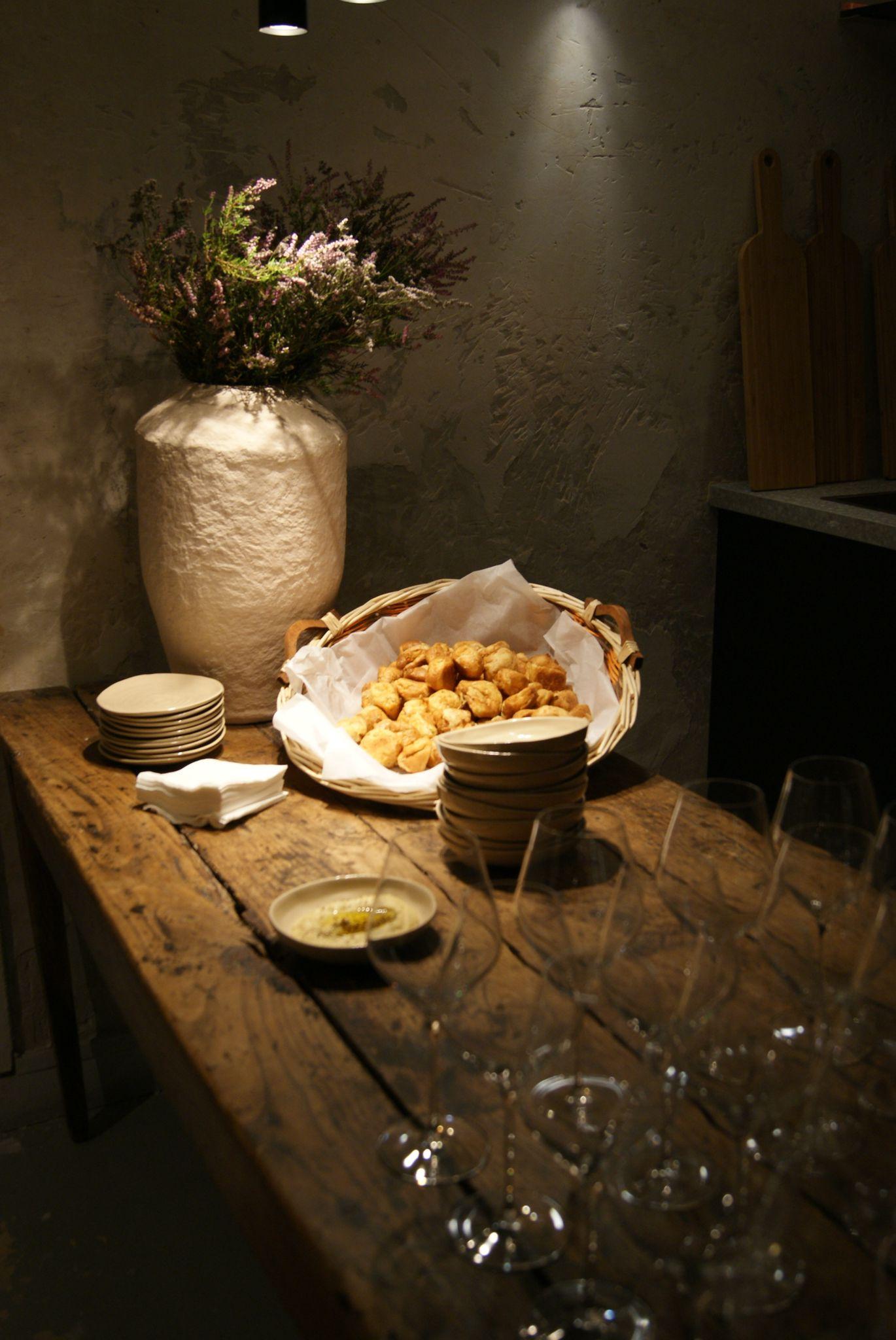 Montmartre Wine Tasting Experience