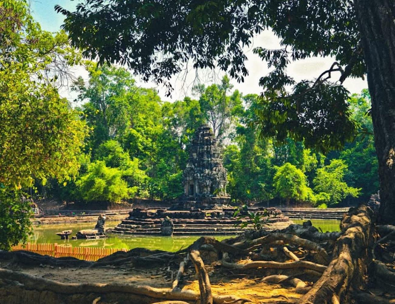 Siem Reap: Grand Circuit Temple Tour (Morning or Sunset)