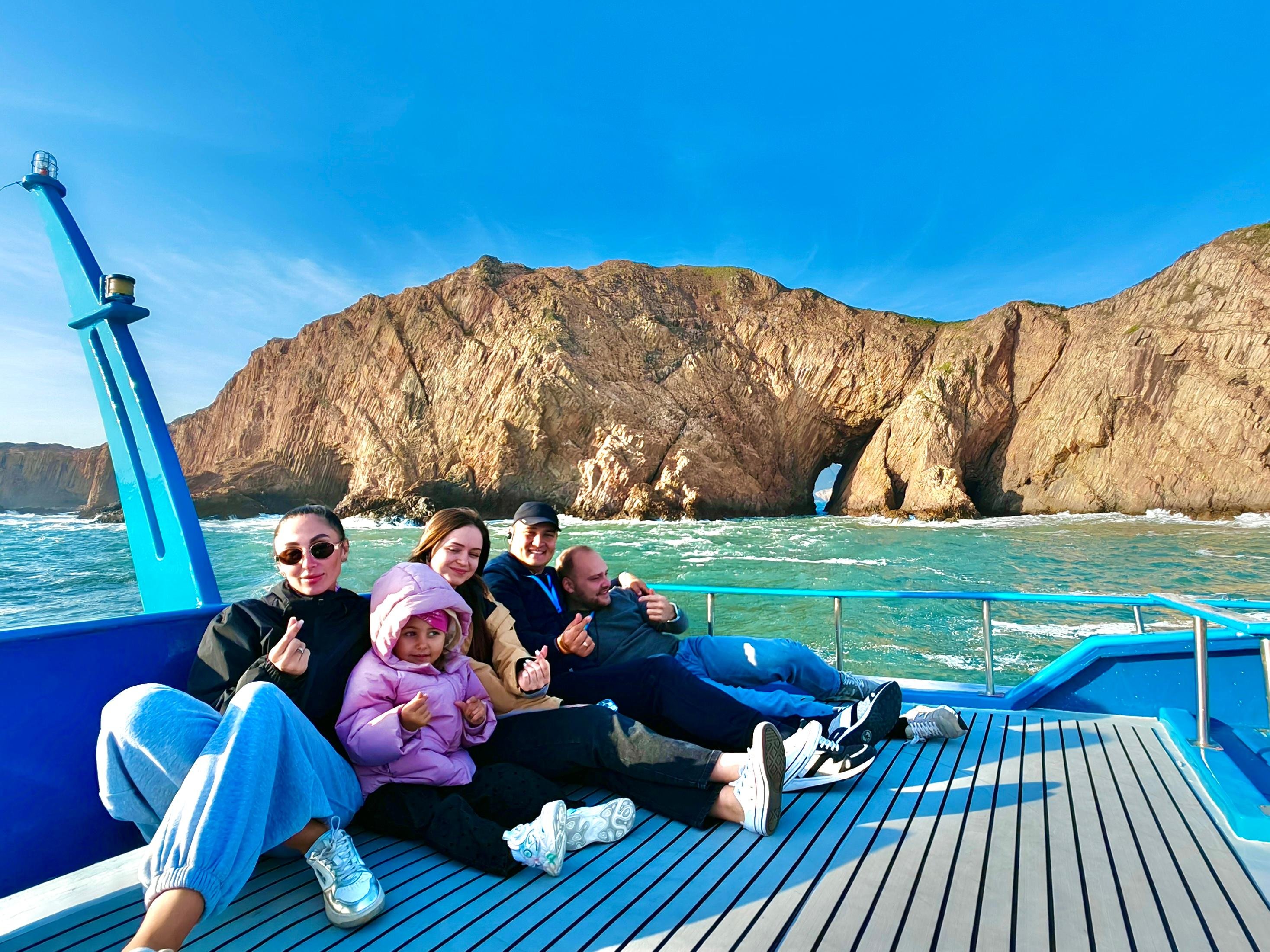 Hong Kong Geopark Volcanic Sea Arches Yacht Experience