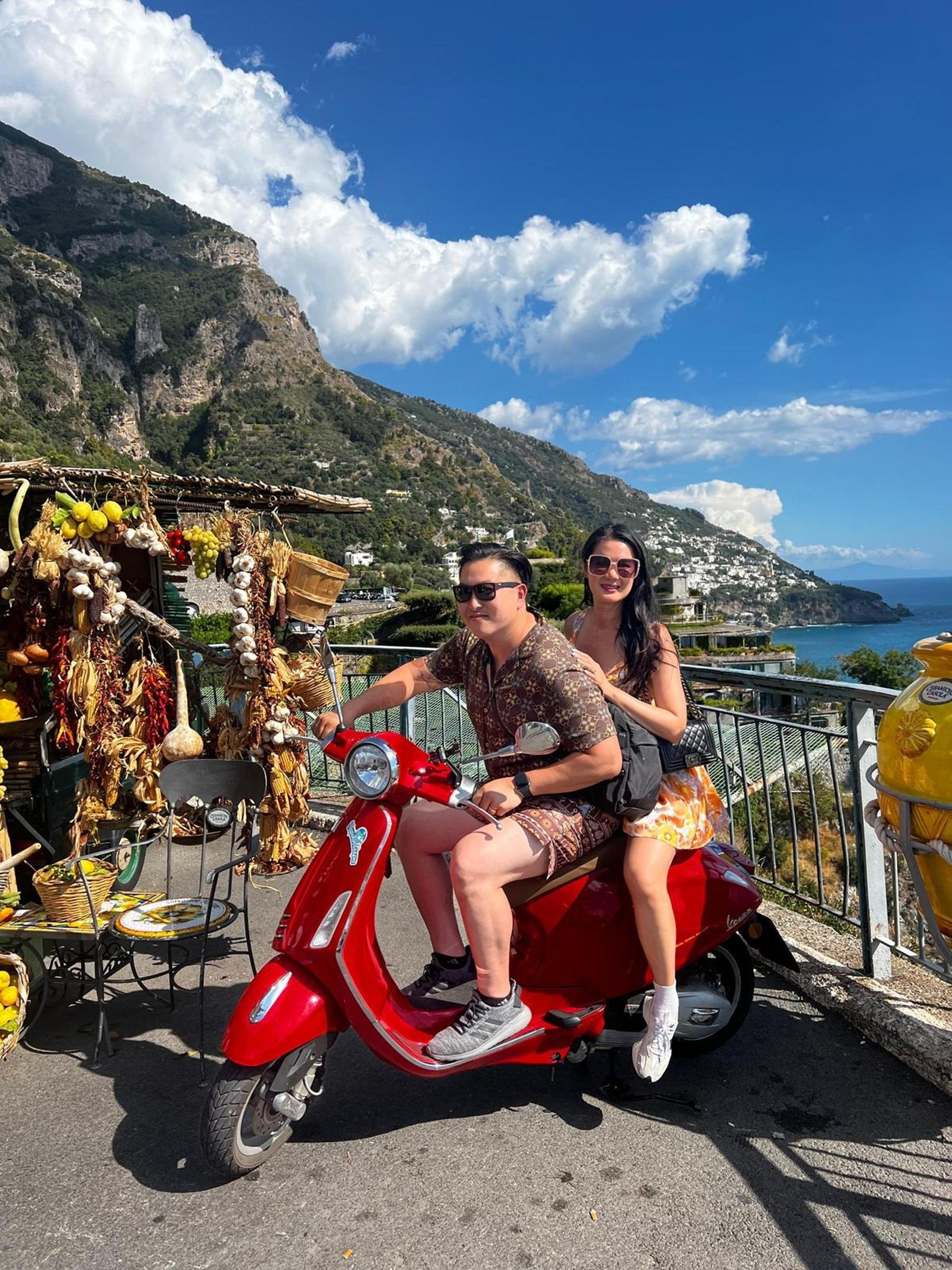 Amalfi Coast Private Vespa Tour with Road Captain