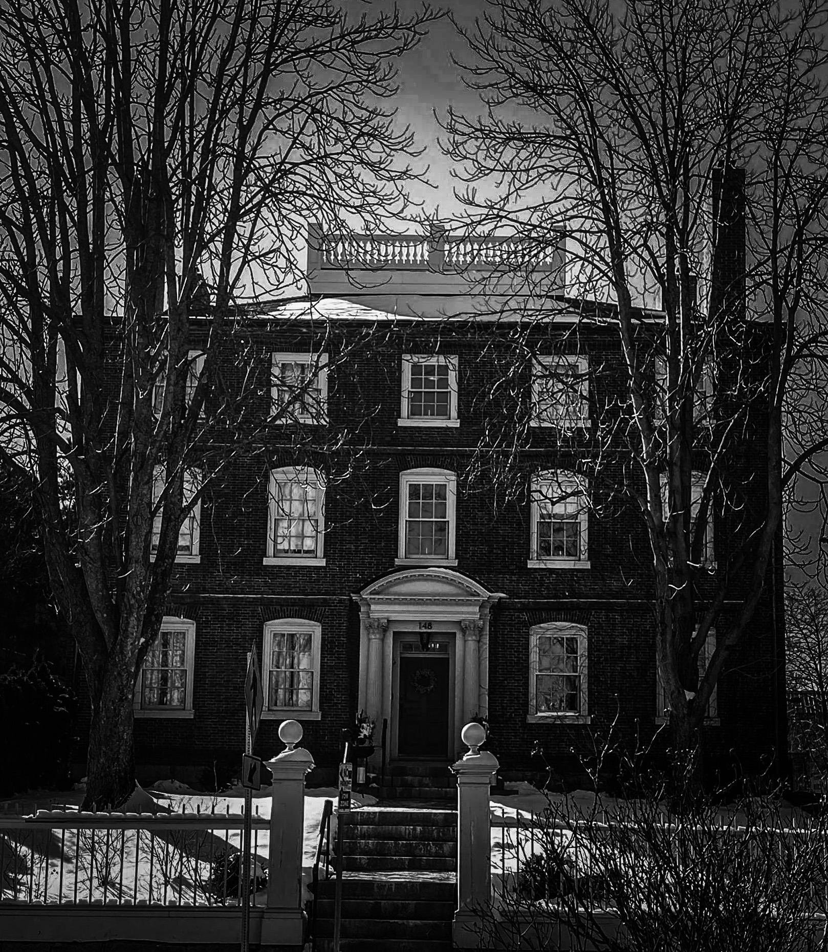 Salem Mysteries & Murder Night Walking Tour