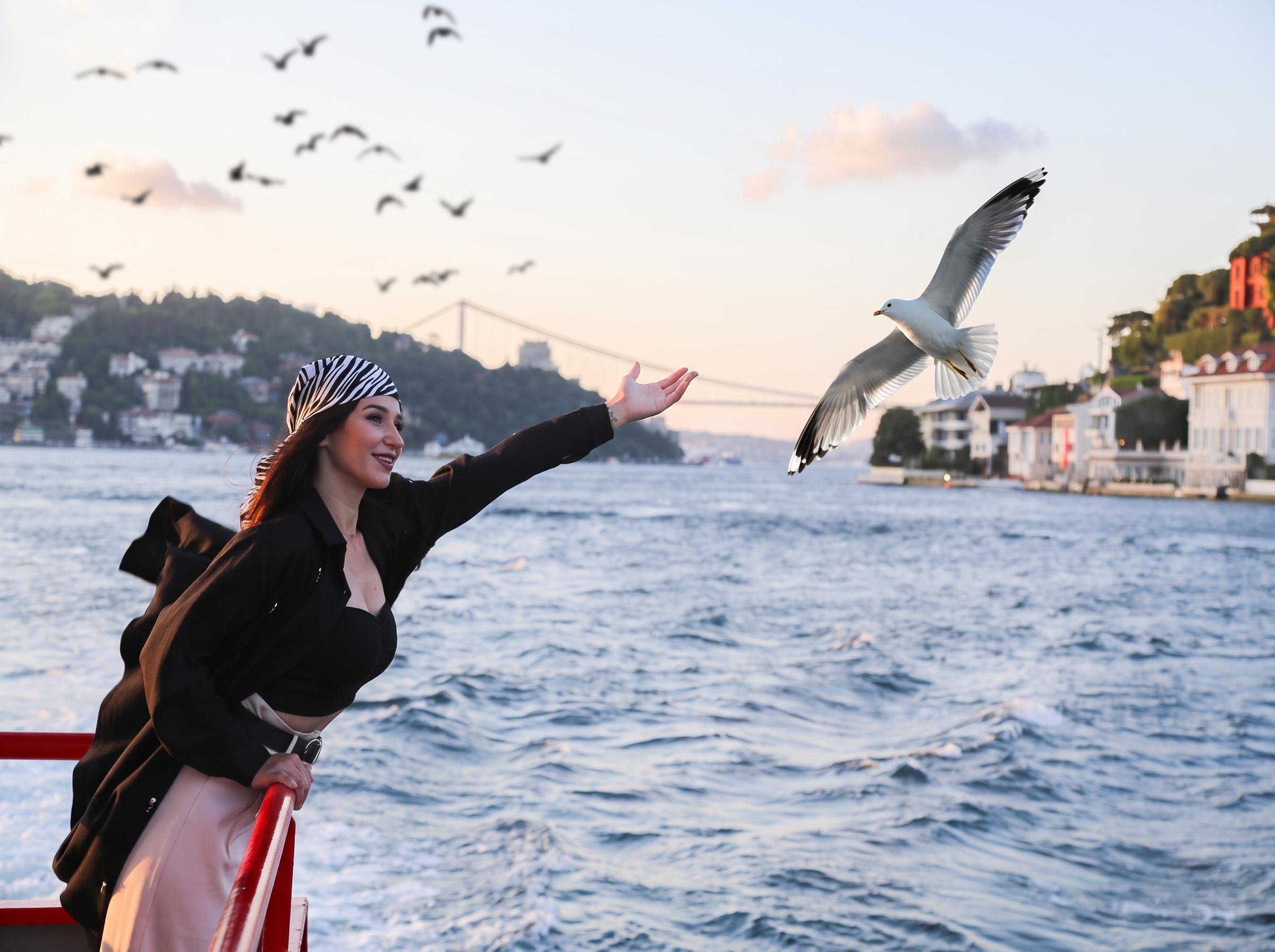 Bosphorus Strait Cruise with Audio Commentary