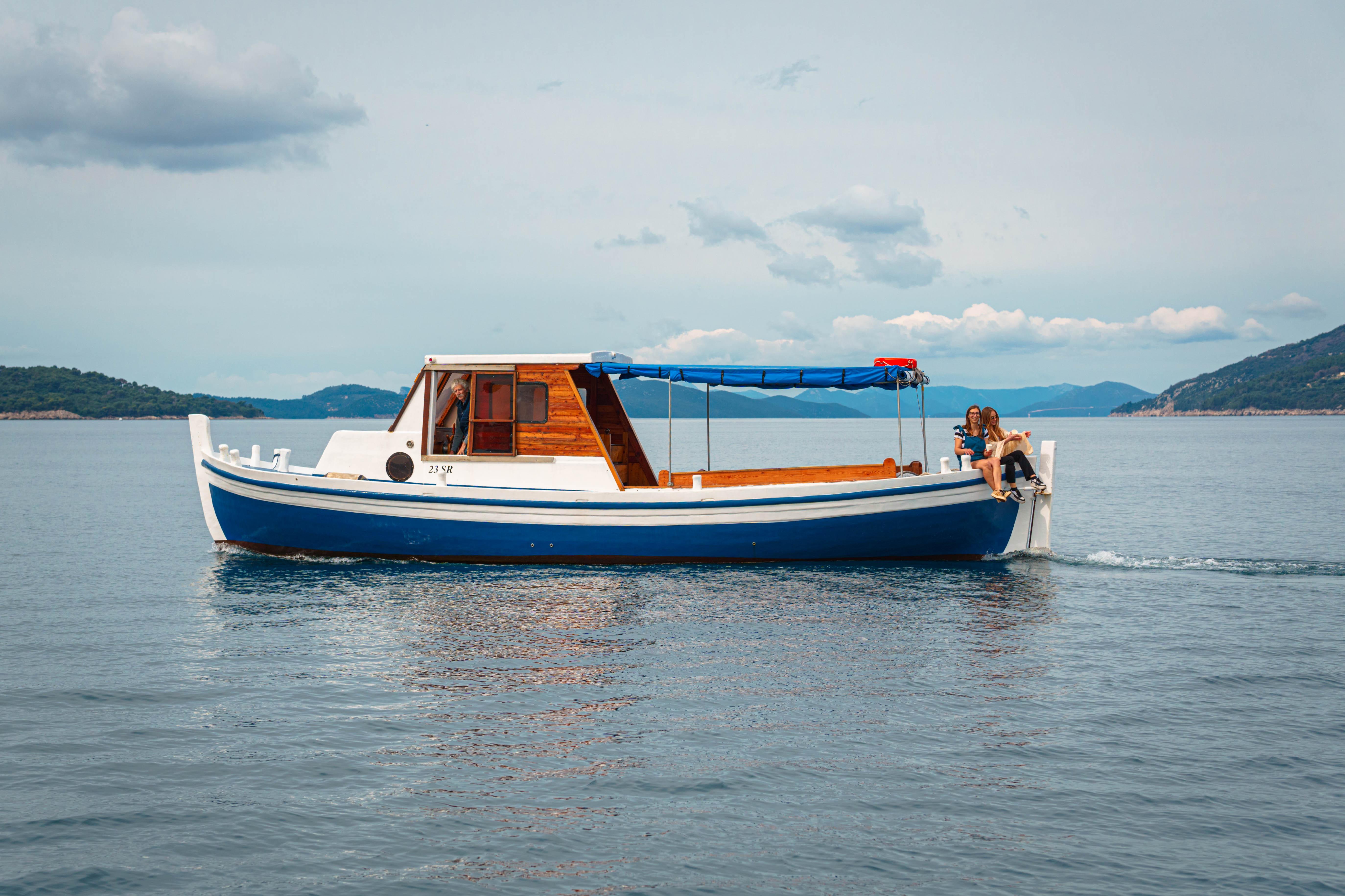 Full-Day Blue Cave & Elaphiti Islands Cruise from Dubrovnik