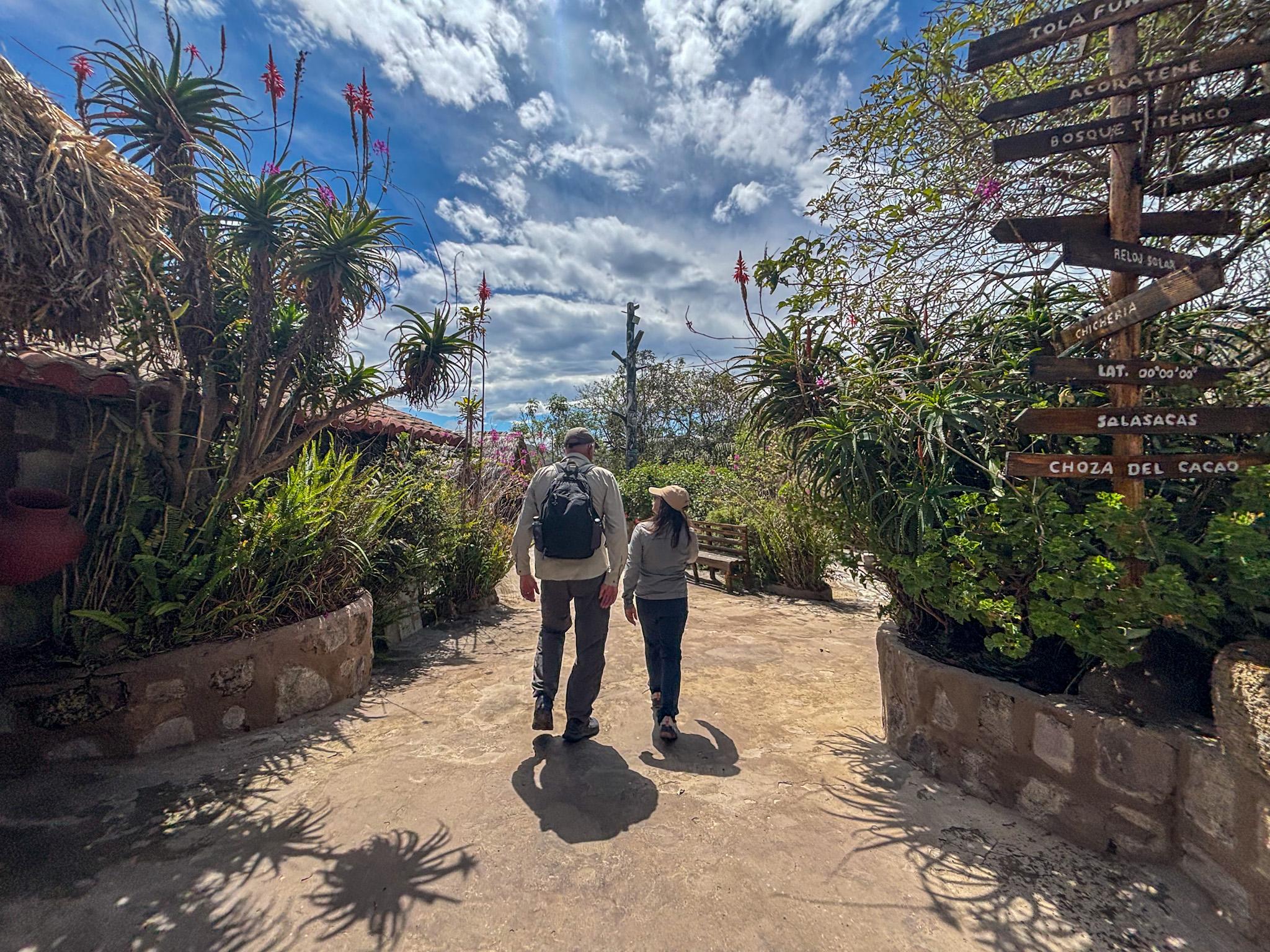 Quito Full-Day Tour: Equator Line, Cable Car & Colonial Highlights