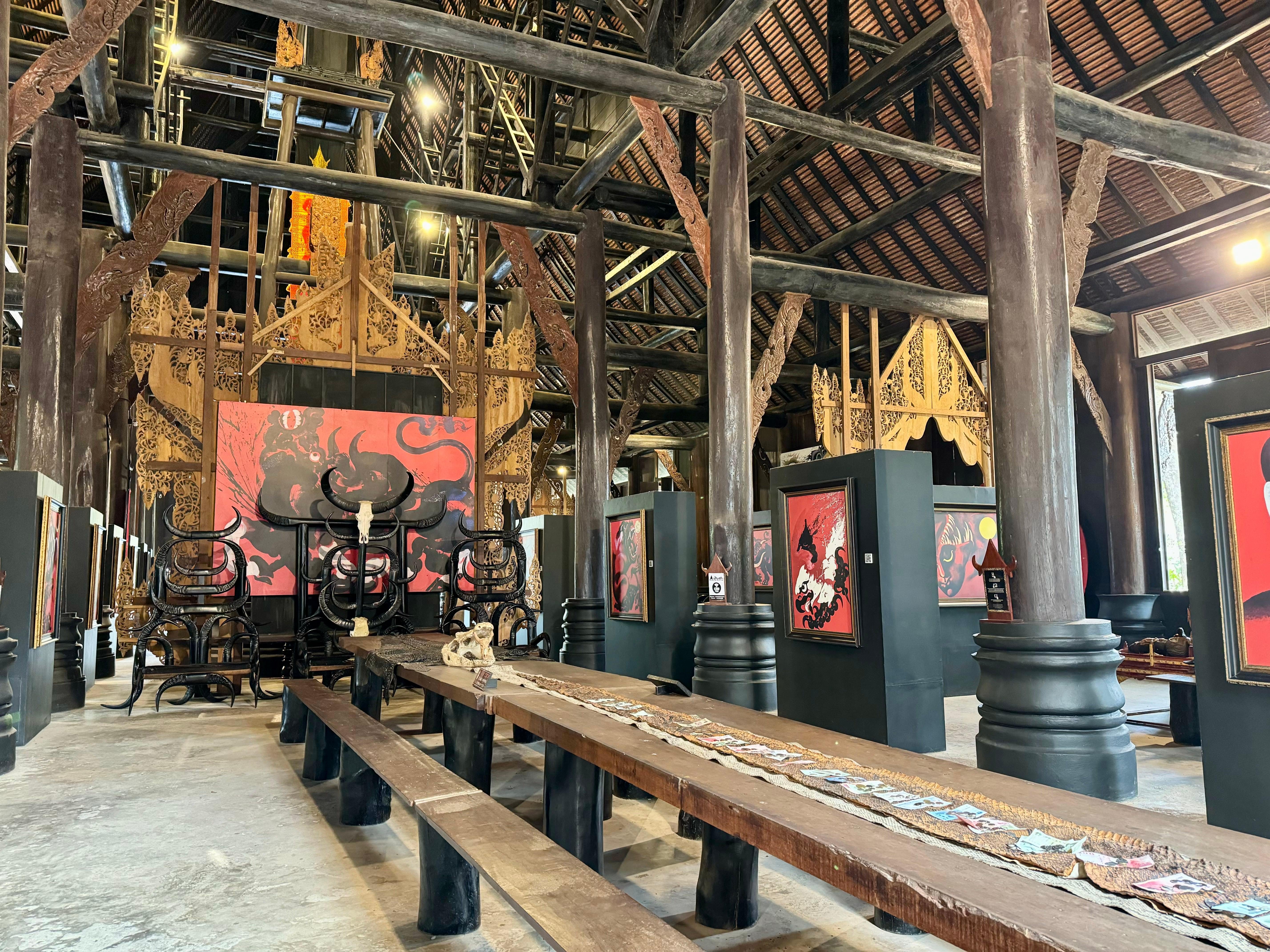 Chiang Rai: 7 Iconic Landmarks & Riverside Buffet Tour