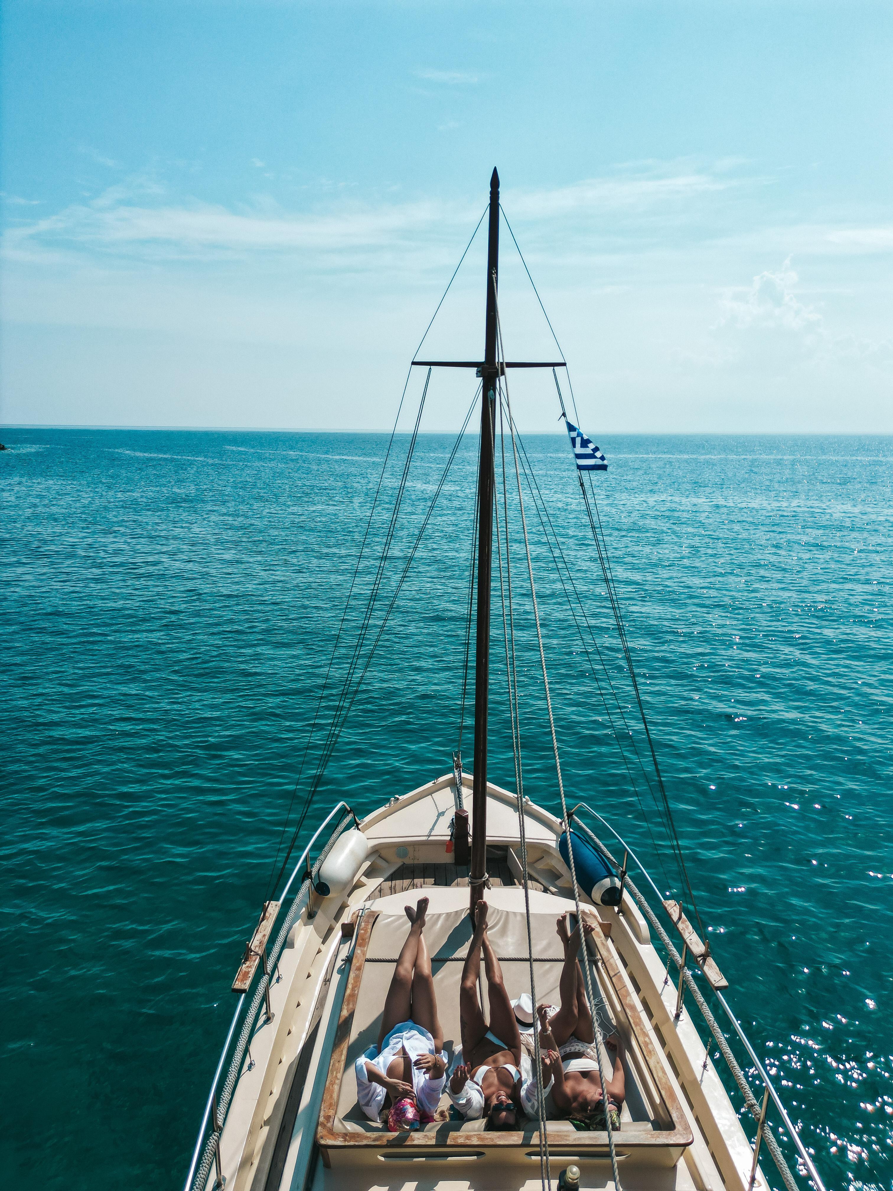 Mykonos Private Wooden Boat Cruise with Lunch