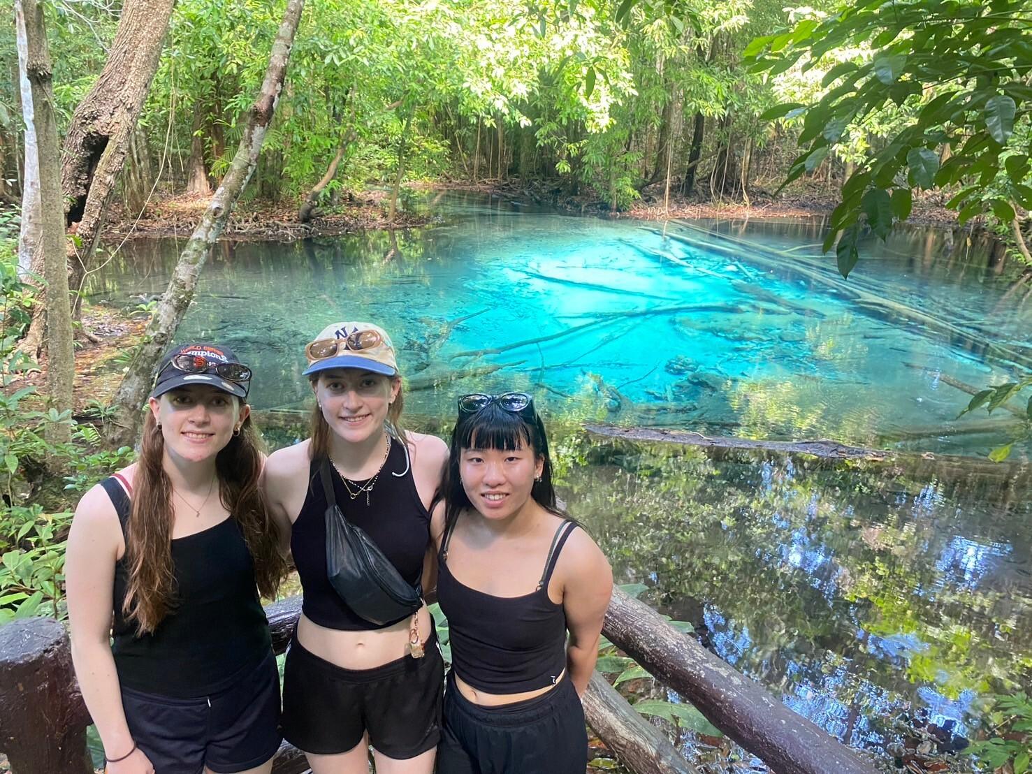 Krabi Nature & Temples Day Tour: Emerald Pool, Hot Springs & Tiger Cave