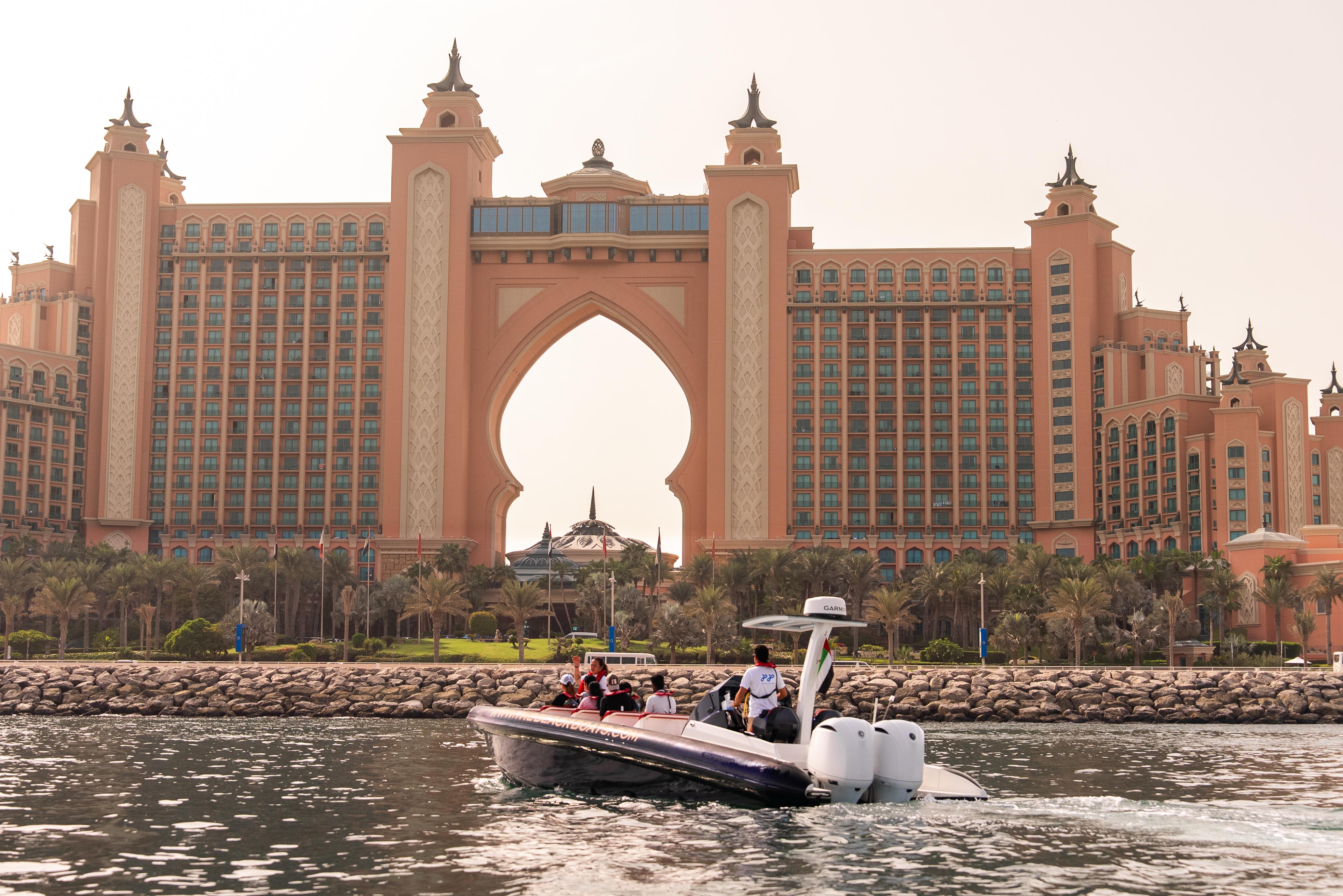 Dubai Marina Speed Boat Tour: Atlantis & Burj Al Arab Views