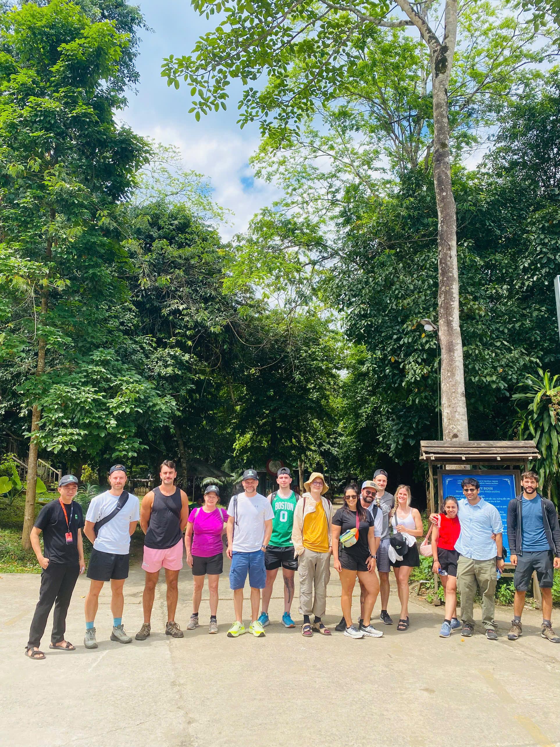 Phong Nha Cave boat tour Son River dragon boat and Paradise Cave karst — image 45