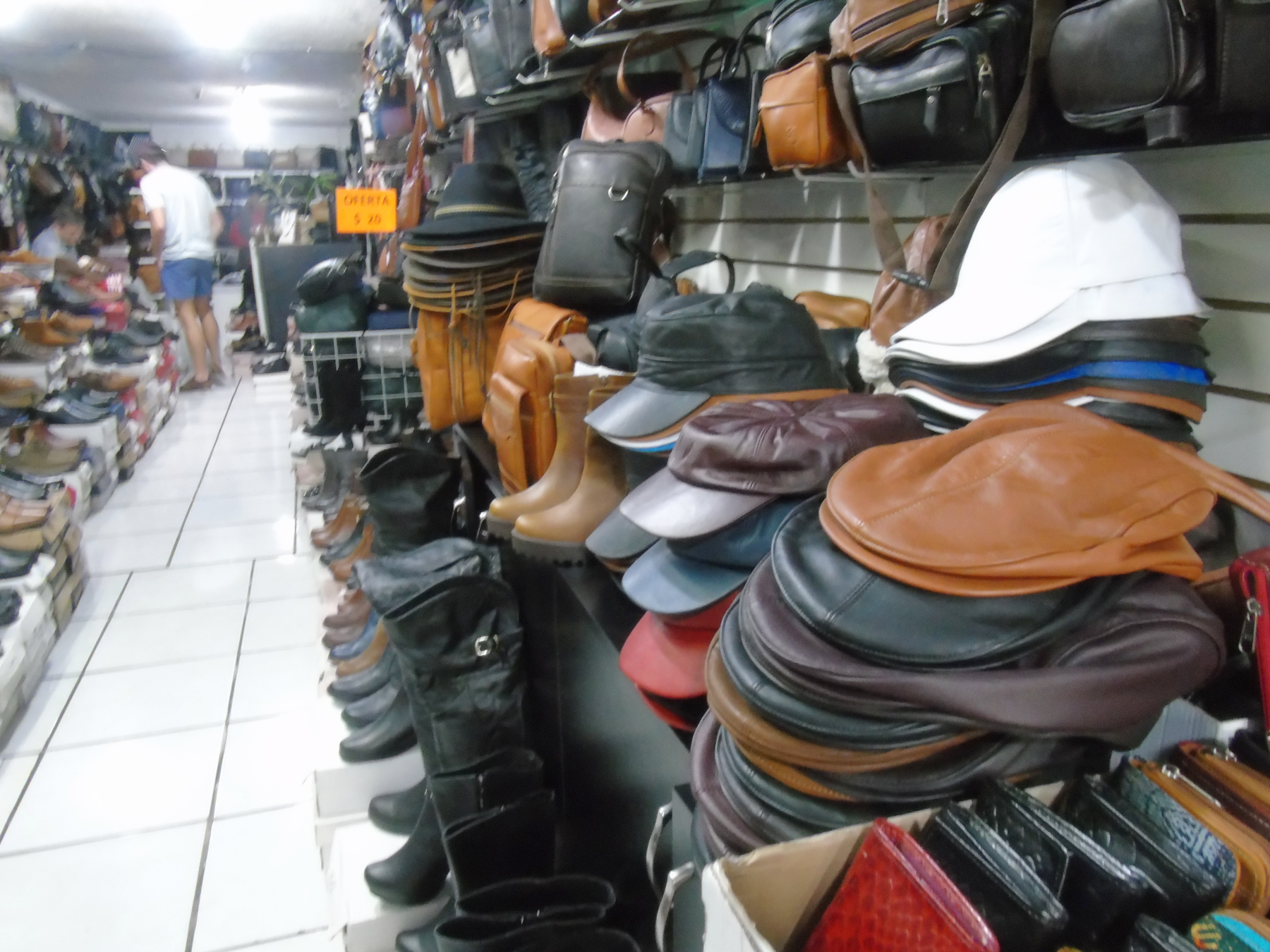 Quito to Otavalo Market & Cuicocha Lagoon Day Tour