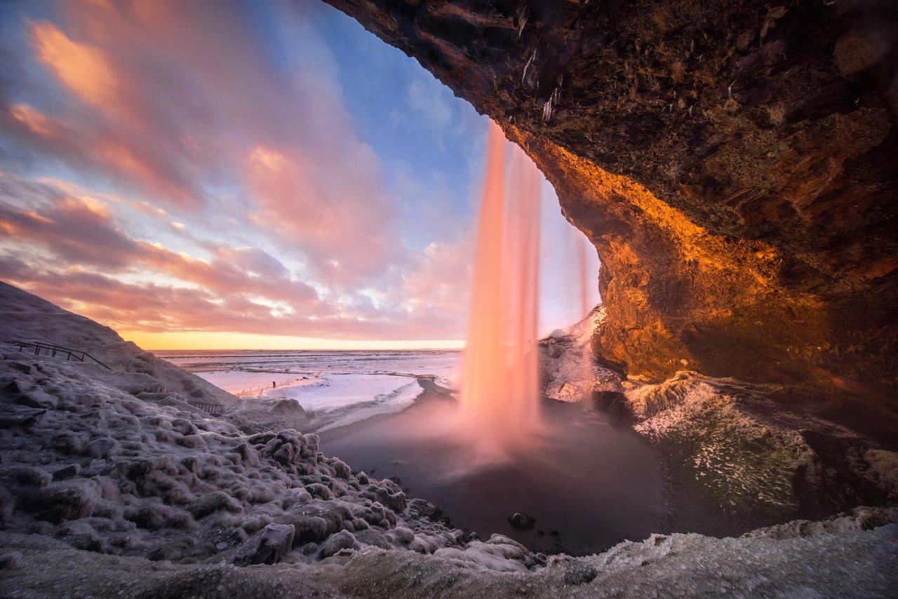 Katla Ice Cave & South Coast Super-Jeep Expedition