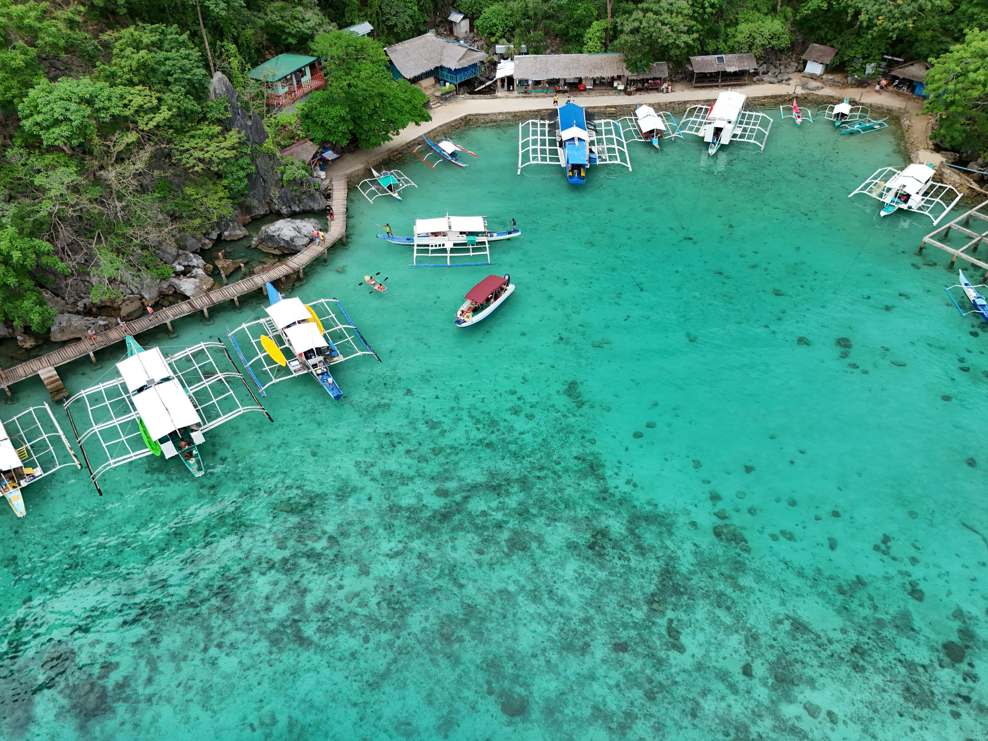 Coron Private Boat Tour – 7 Destinations with Lunch