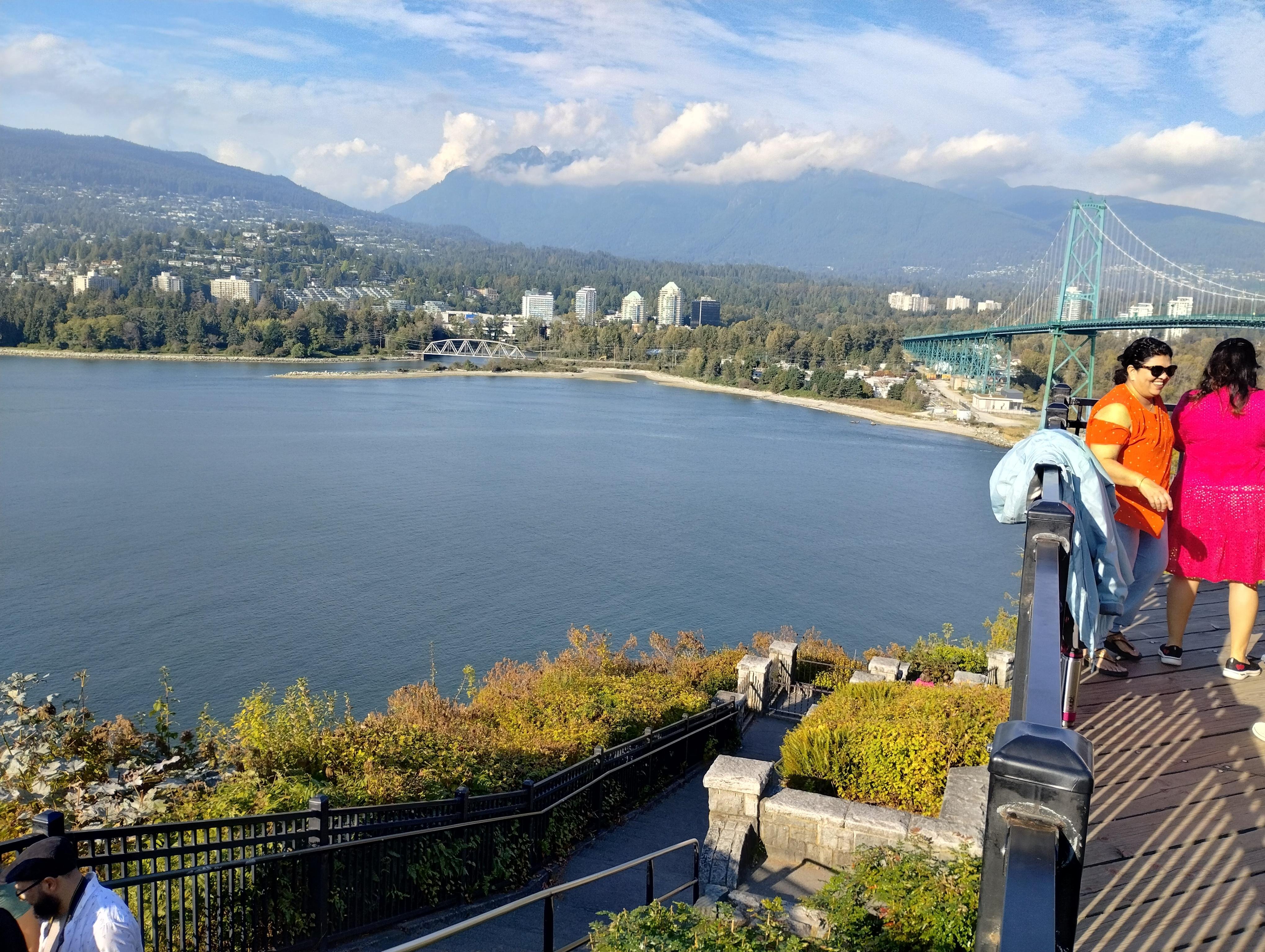 Complete Vancouver Private Small-Group City Tour