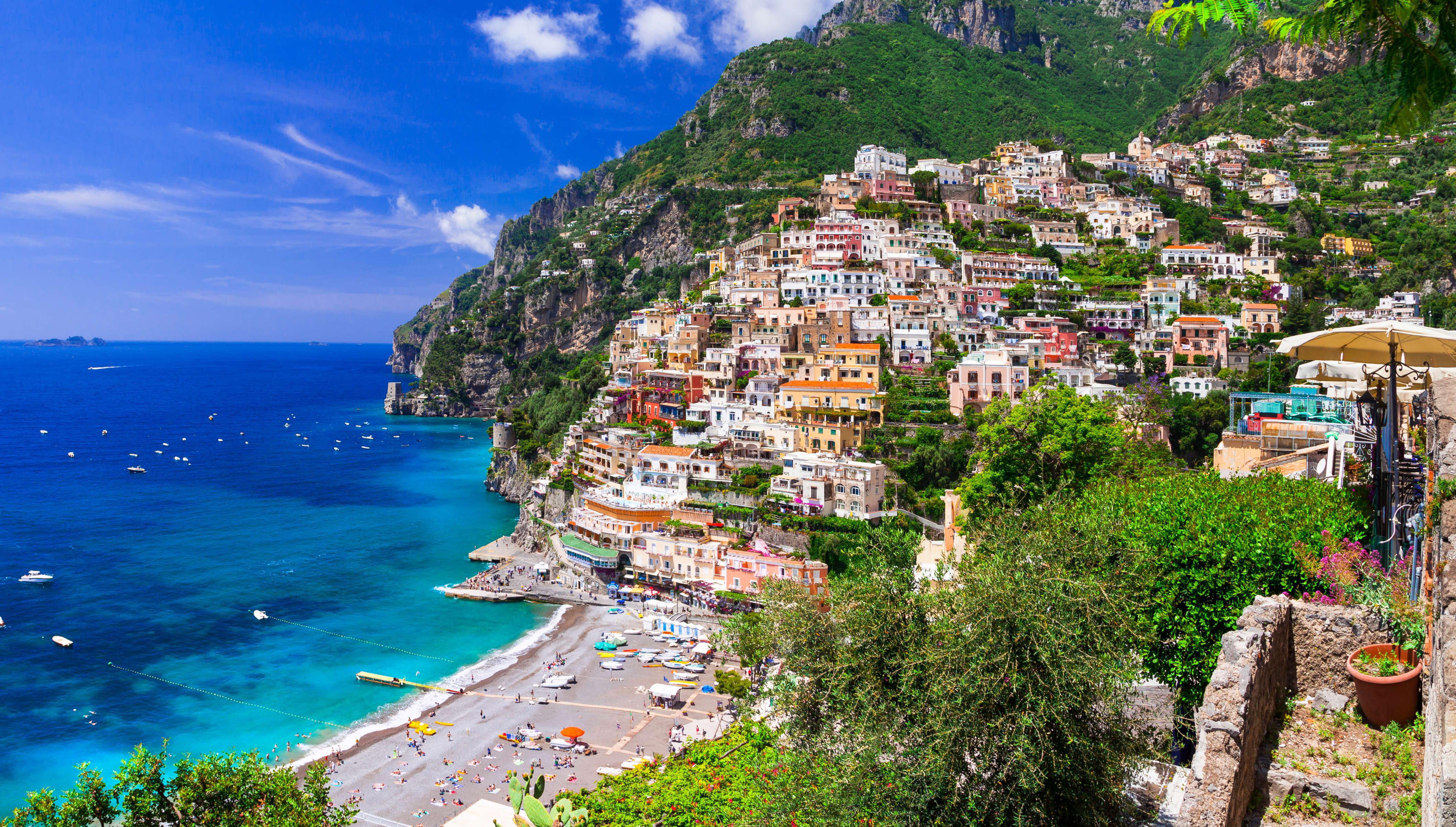 Capri Island Small-Group Boat Tour with Snorkeling & Drinks