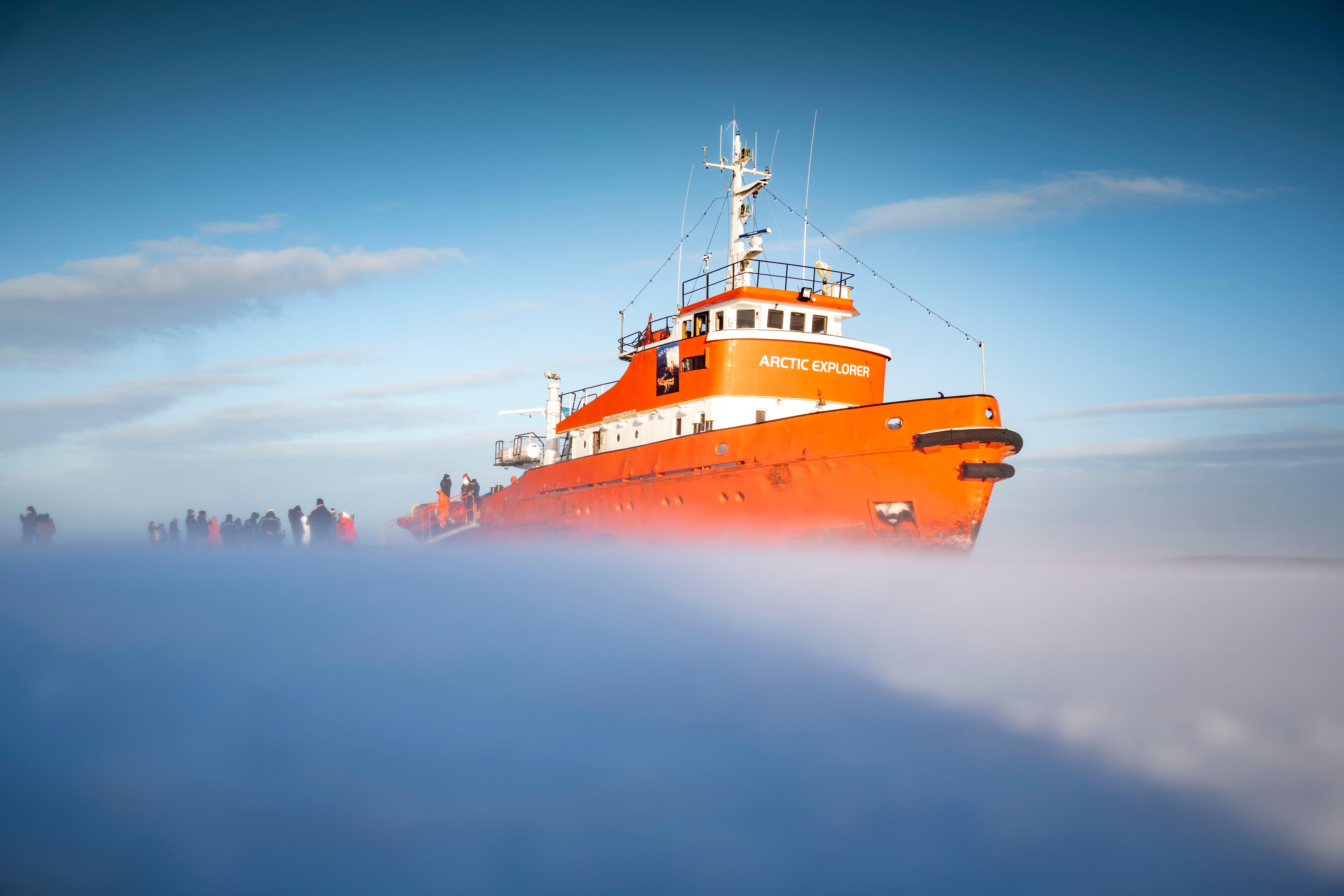 Arctic Icebreaker Cruise with Ice Floating in Lapland