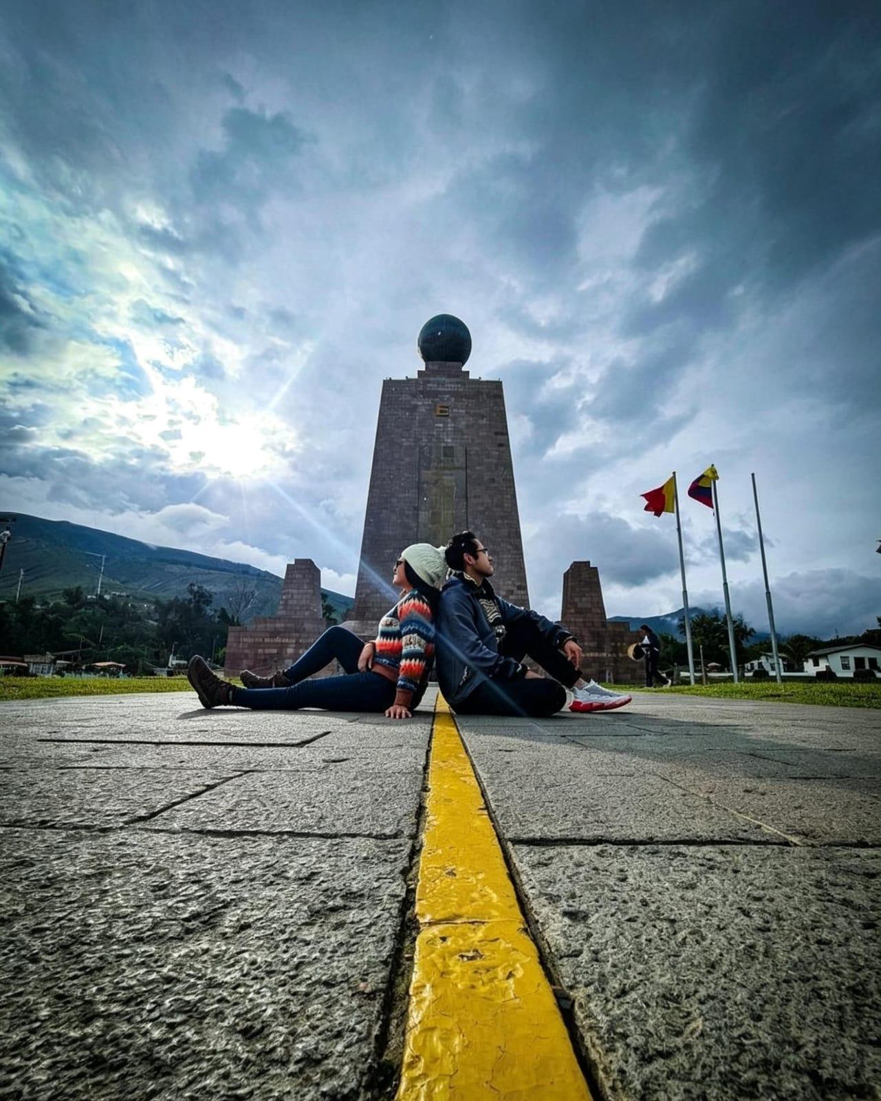 Equator Experience: Monument, Intiñan Museum & Inca Fortress