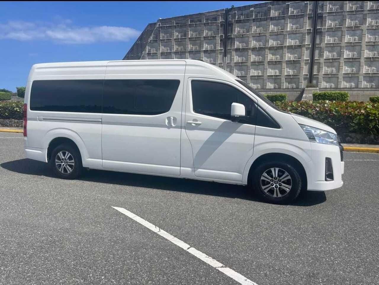 Punta Cana Airport: Private One-Way Transfer
