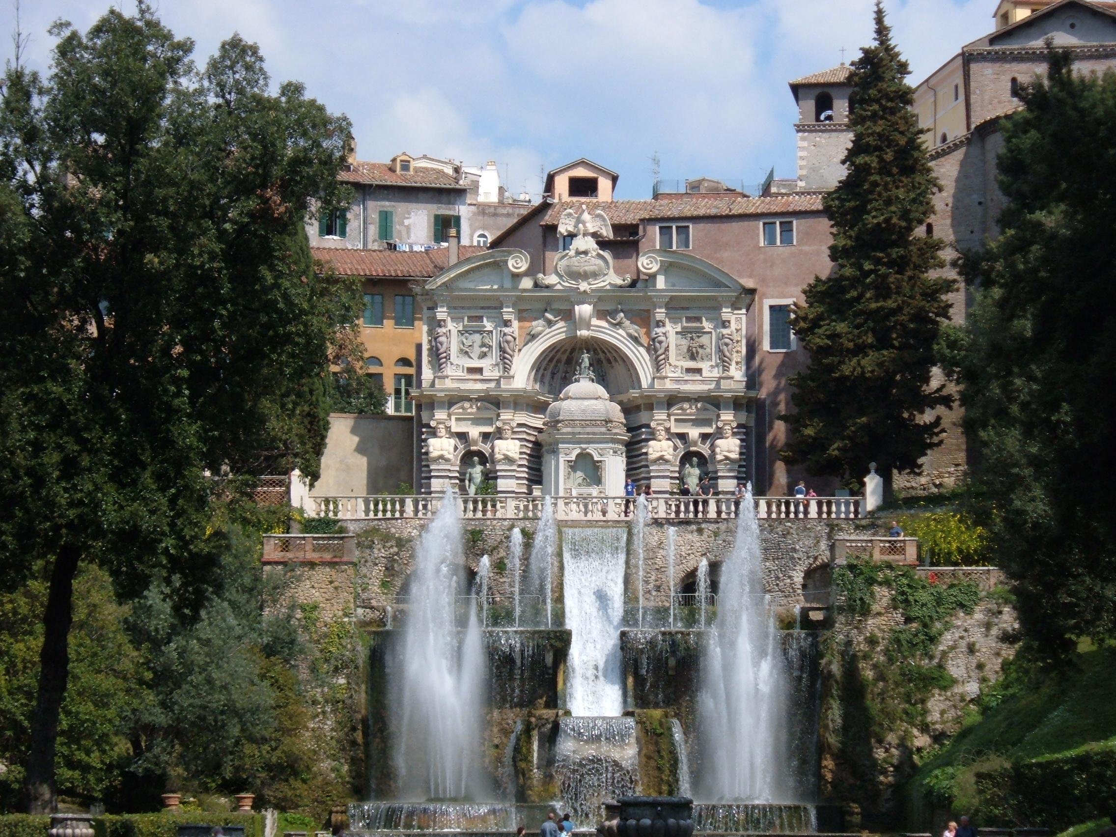 Hadrian's Villa and Villa d'Este Guided Tour from Rome