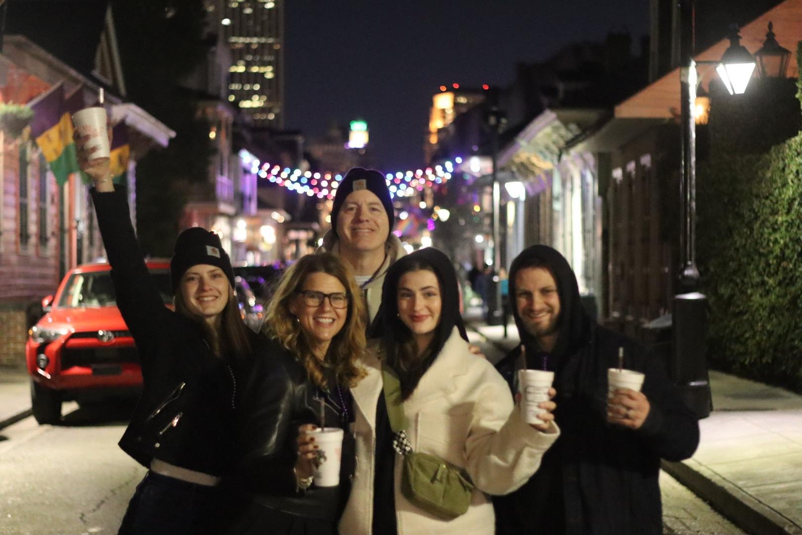 New Orleans: Ghost and Haunted Pub Crawl Tour with Free Shot