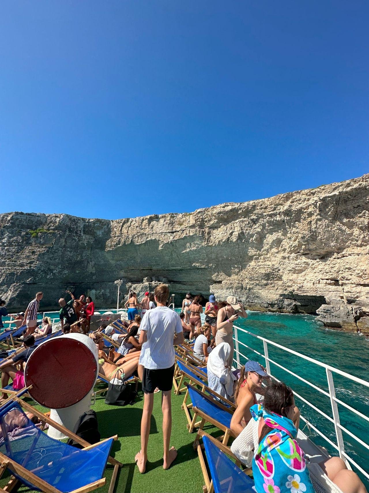 Full-Day Comino Blue Lagoon, Gozo, and Sea Caves Boat Cruise